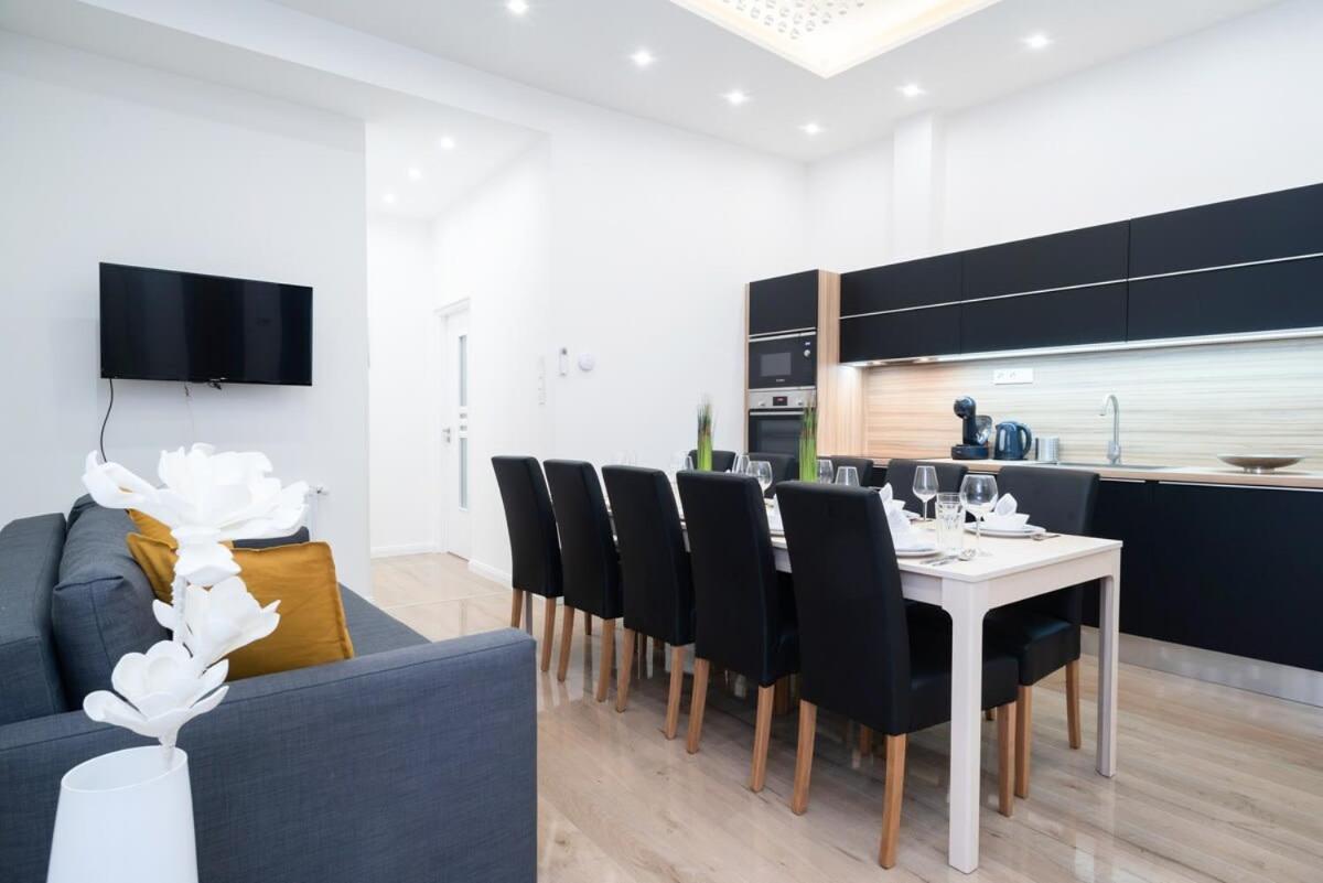 Apartament Stylish Large At Super Location