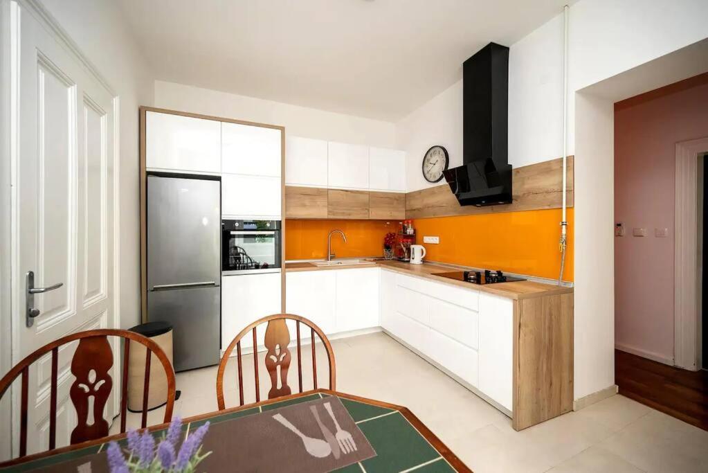 Apartamento Luxury 2bdr In Budapest