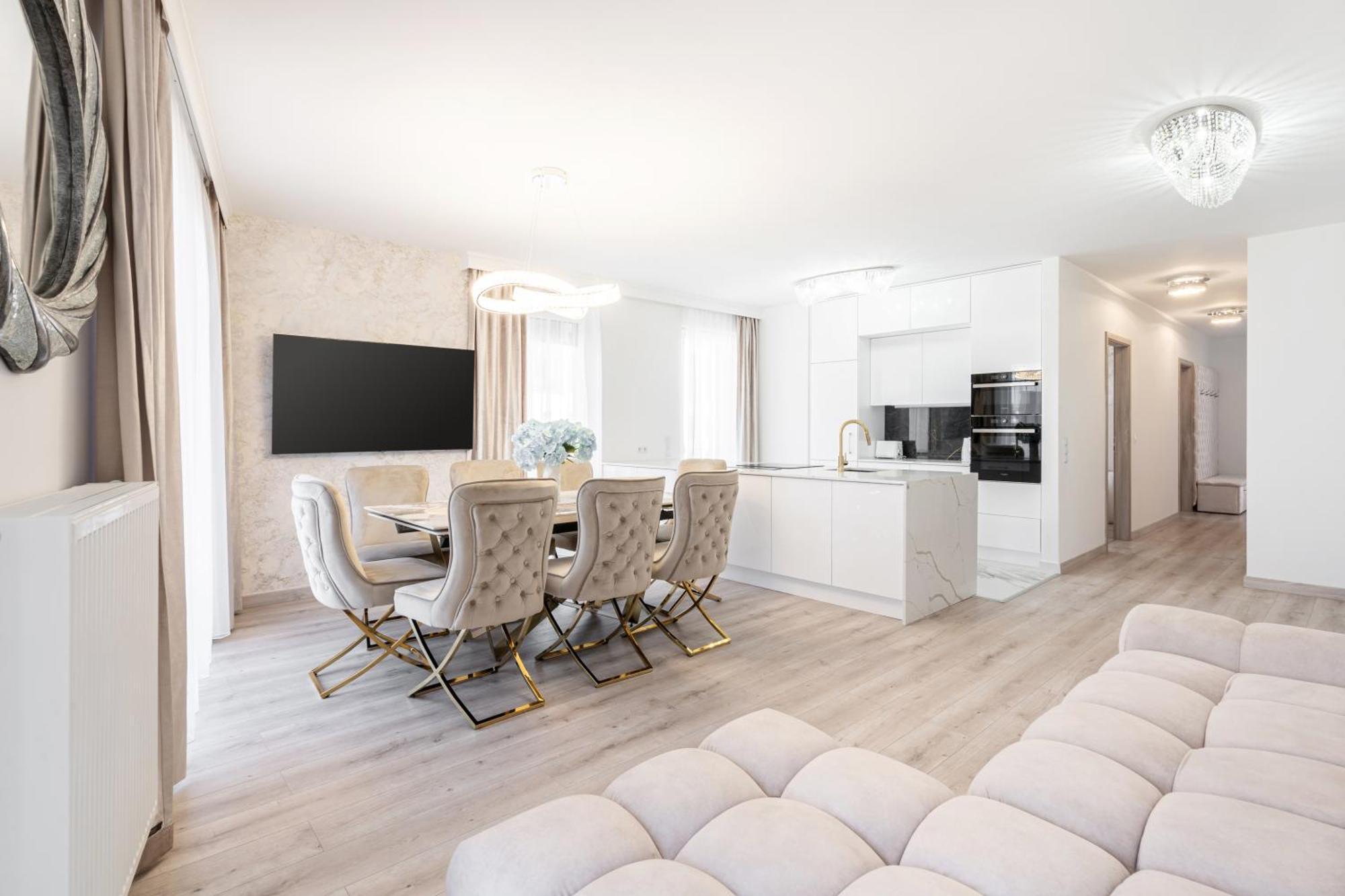 Corvin 5 Stars Luxury With Free Parking * Budapest