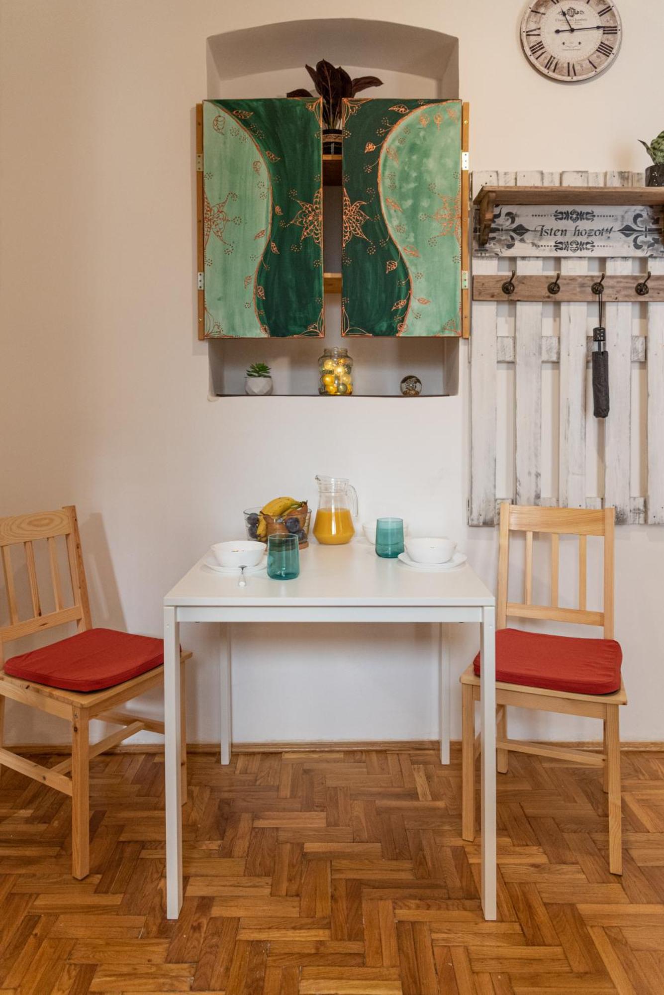 Apartment Viol *