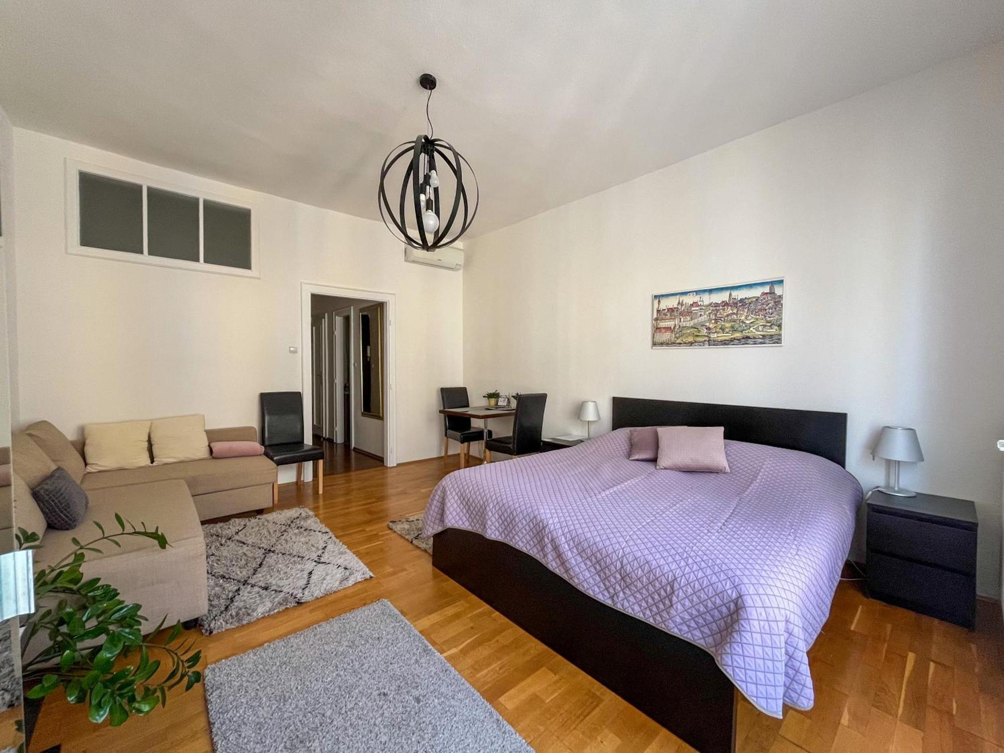 Apartment King One In The Center - Netflix Budapest