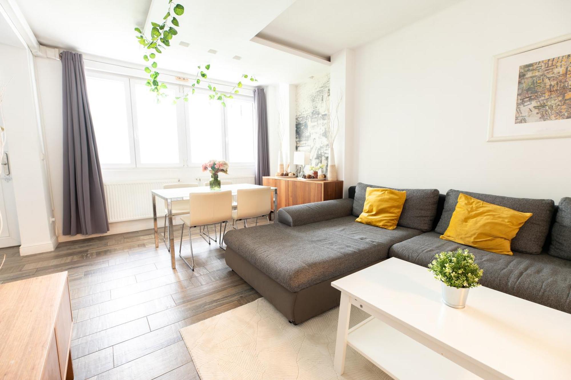 Superb Location & Chic W' 2bedroom Budapest