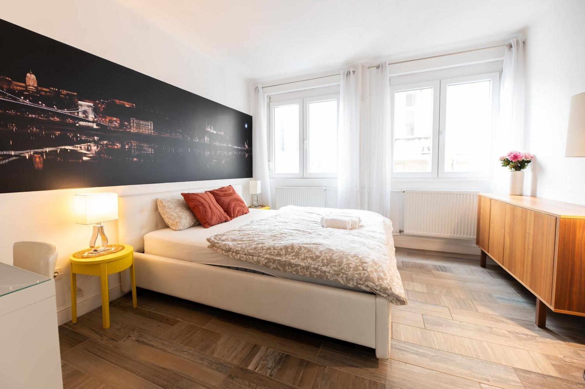 Superb Location & Chic W' 2bedroom * Budapest