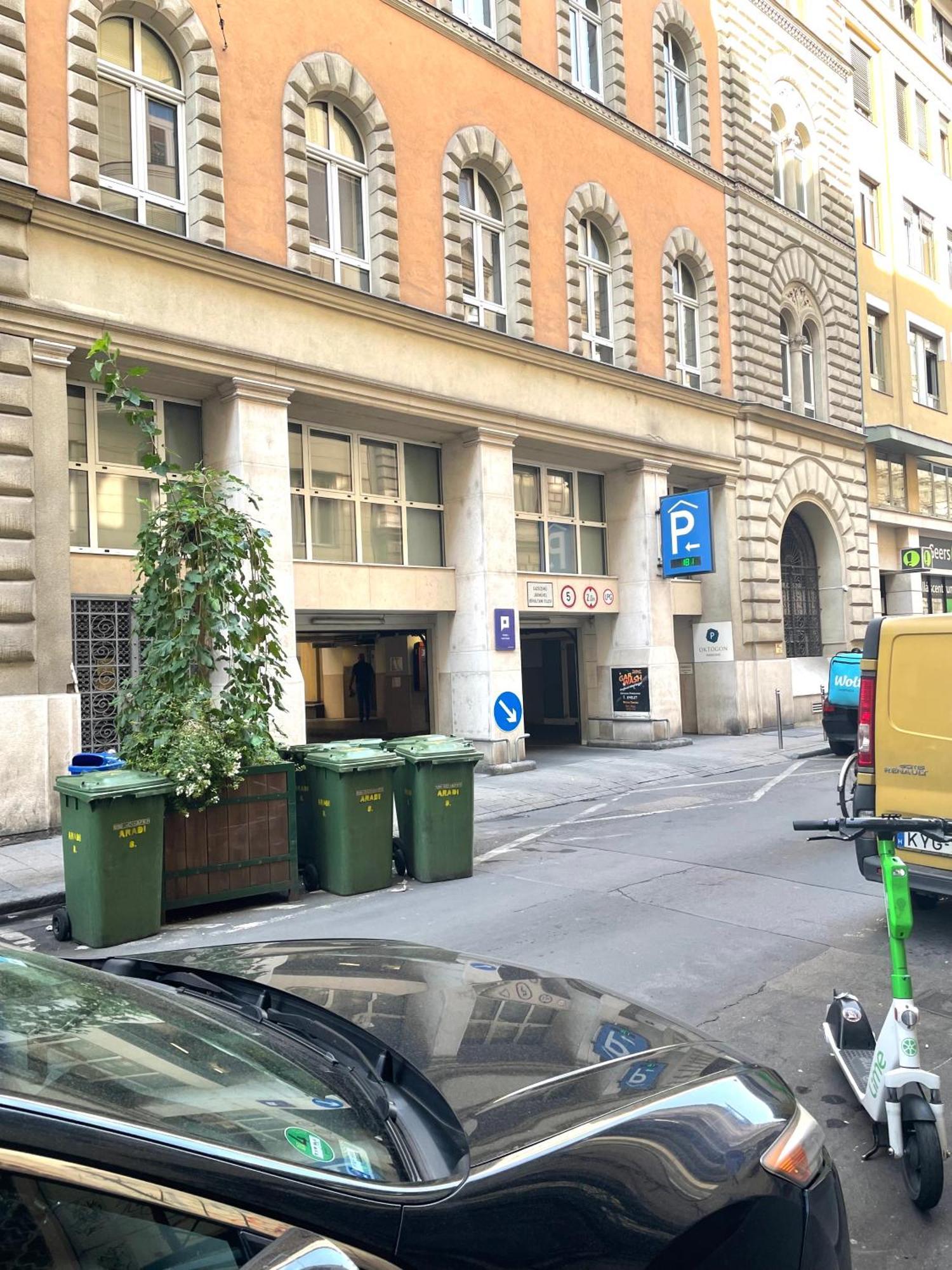 Aradi With Private Bathroom In The Centre * Budapest