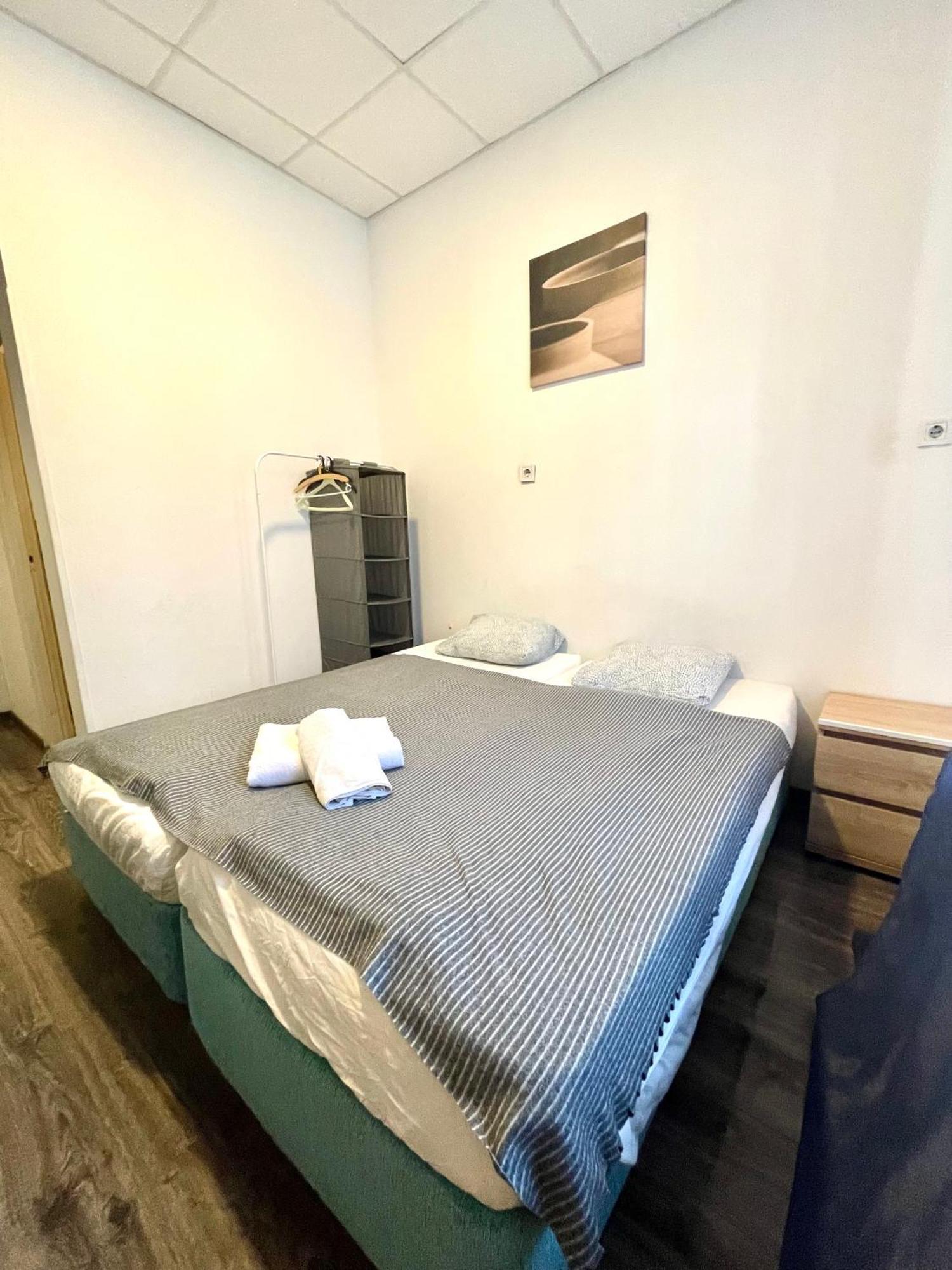 Homestay Aradi With Private Bathroom In The Centre