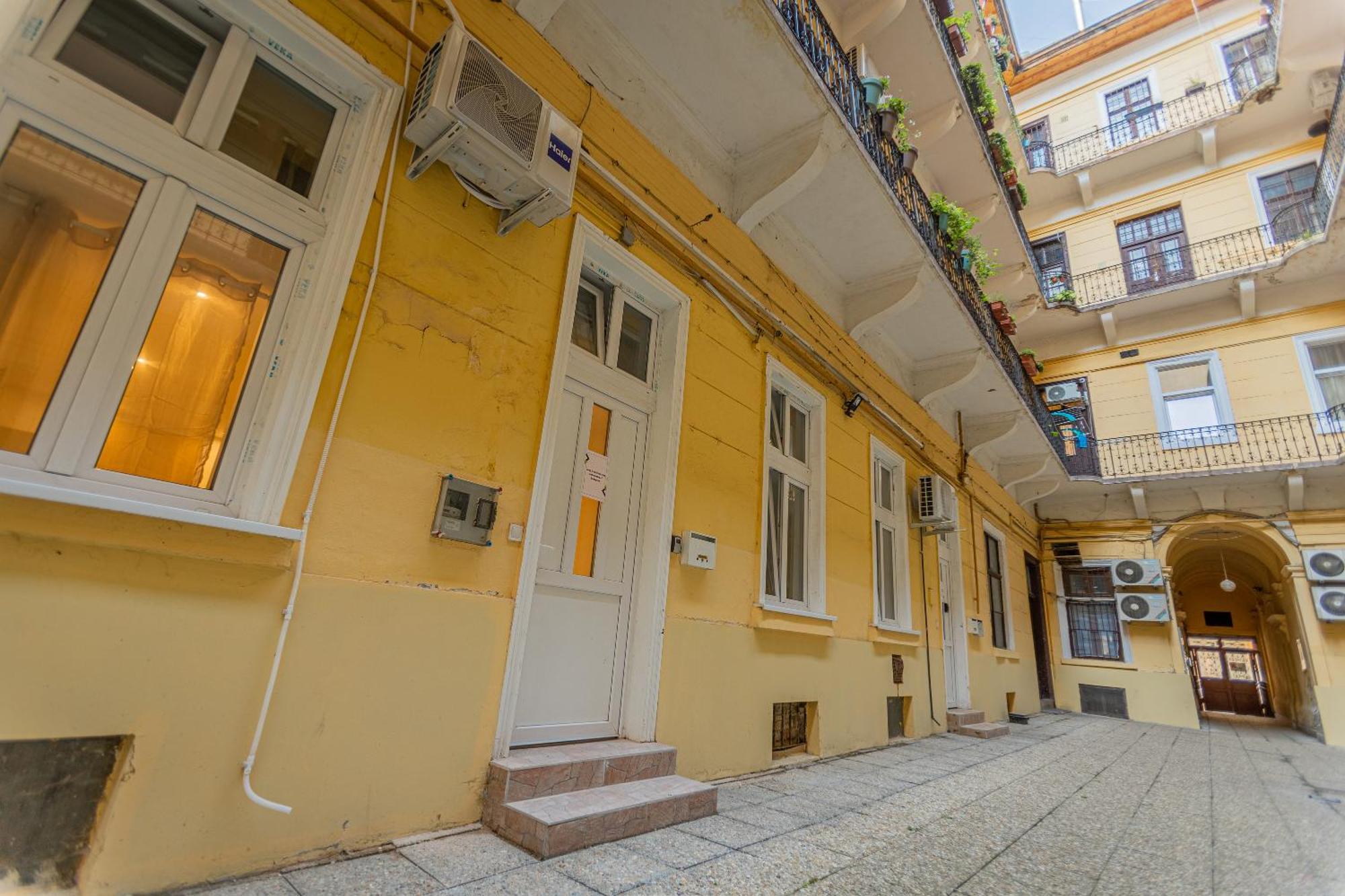 Appartamento One-bedroom In The Heart Of Budapest, Rakoczi Budapest