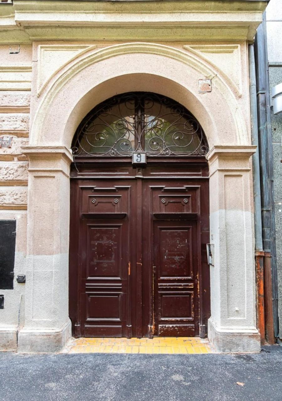 Luxury Art Nouveau Next To Parliament Building Budapest