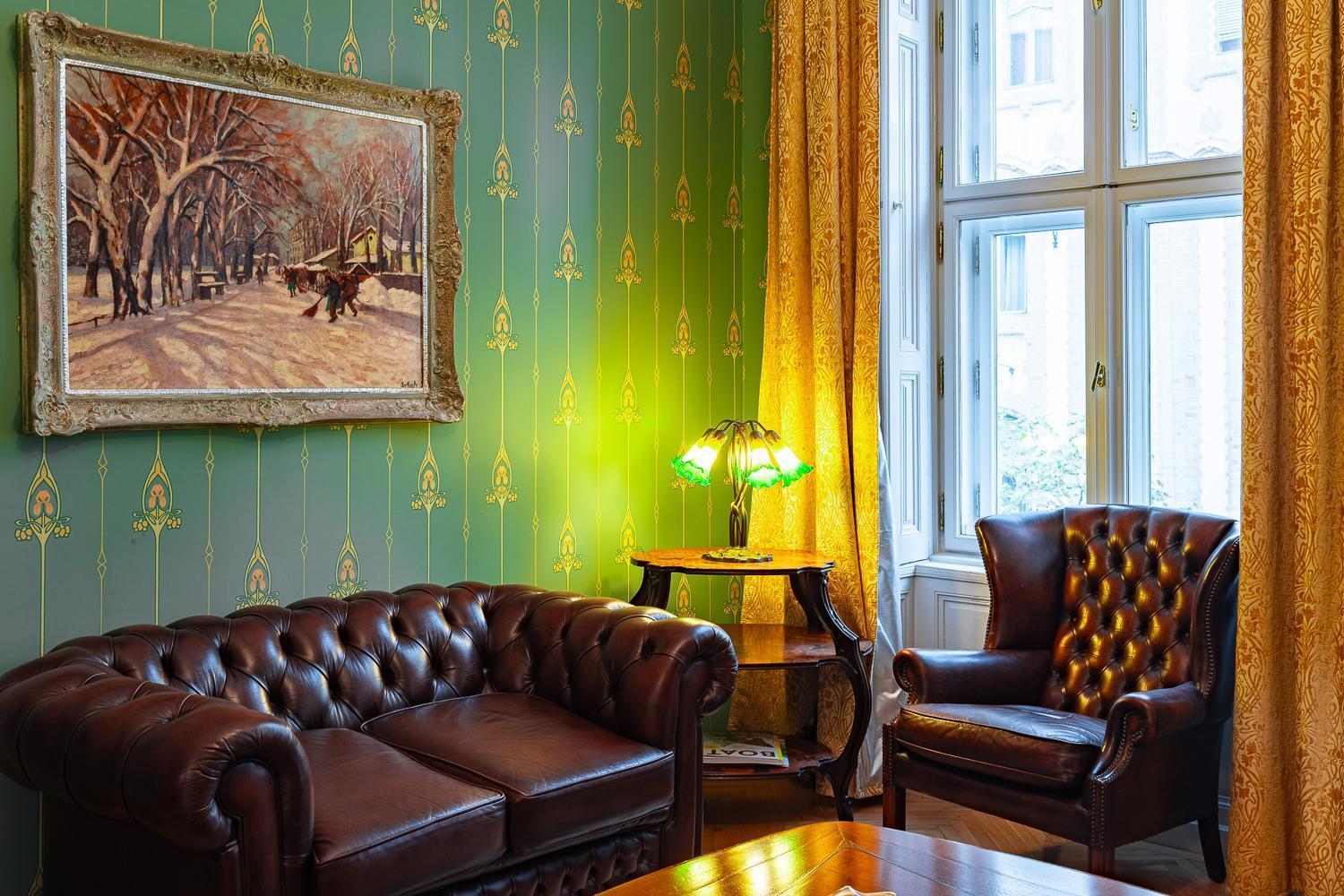Luxury Art Nouveau Next To Parliament Building *