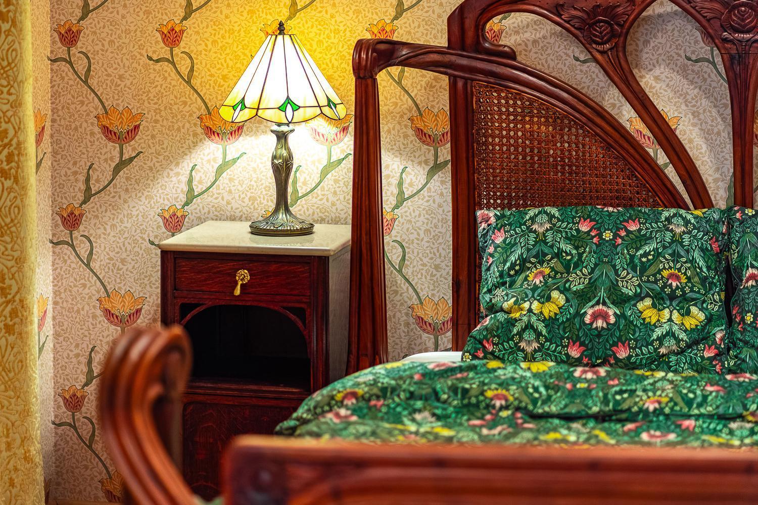 Luxury Art Nouveau Next To Parliament Building * Budapest