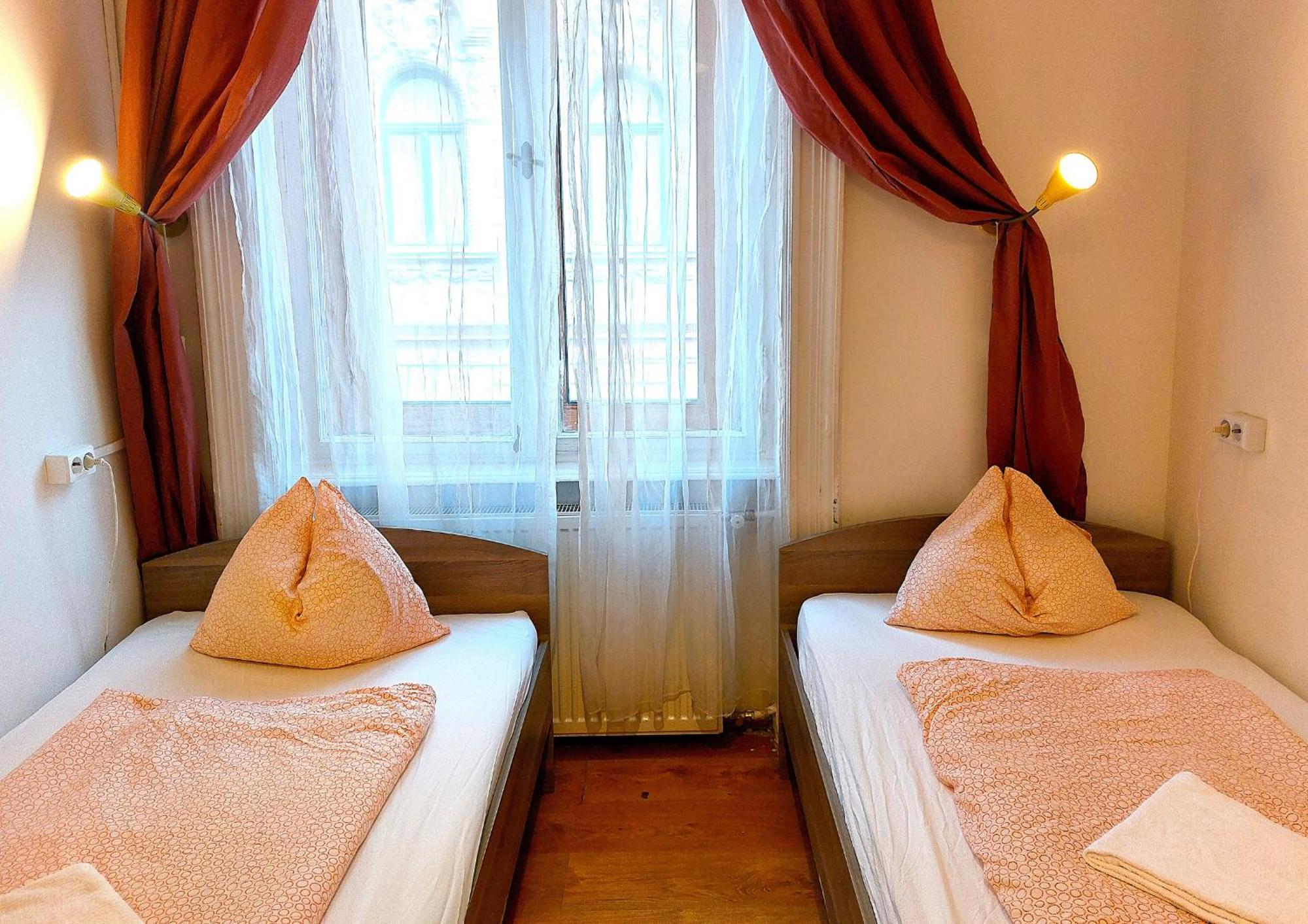 Hostel Goodmo Smart *