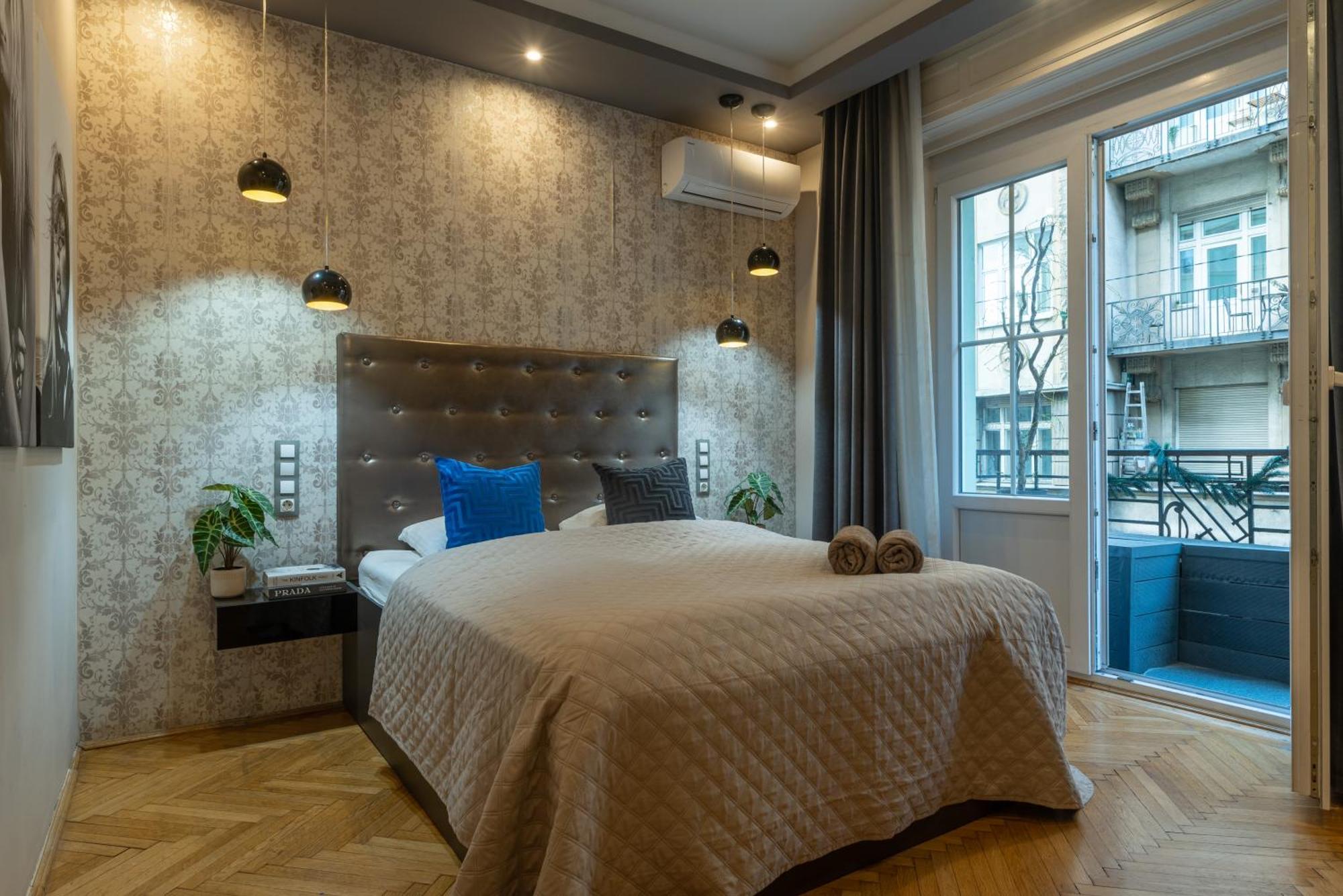 Apartament Super Cosy 3br Near Newyork Cafe With Balcony *