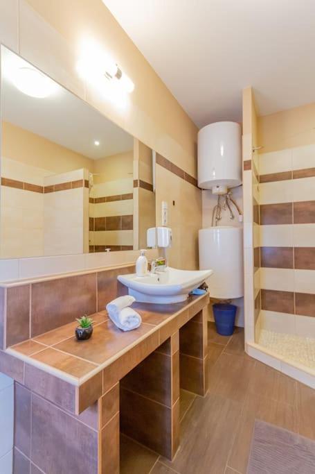 Apartamento Synagogue Loft 3br Free Parking
