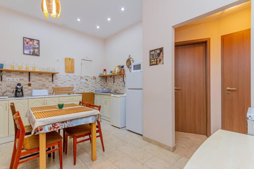 Synagogue Loft 3br Free Parking * Budapeszt