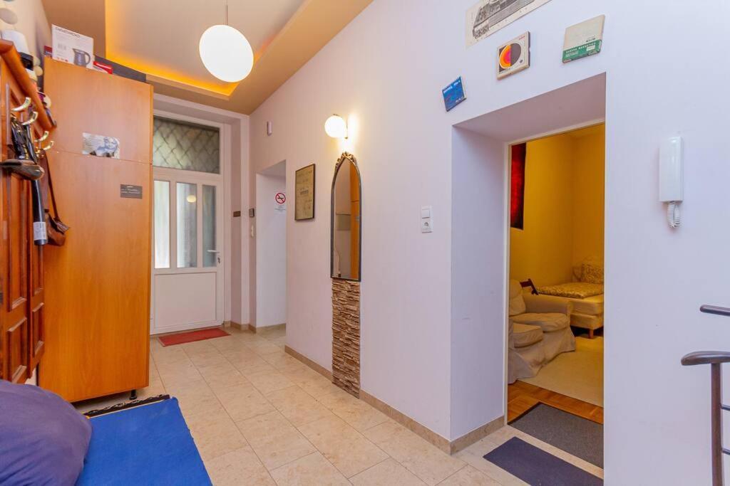 Synagogue Loft 3br Free Parking Apartament Budapeszt