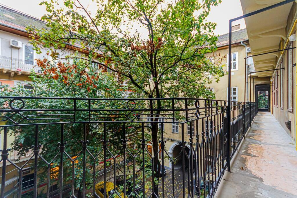 Apartament Synagogue Loft 3br Free Parking Budapeszt
