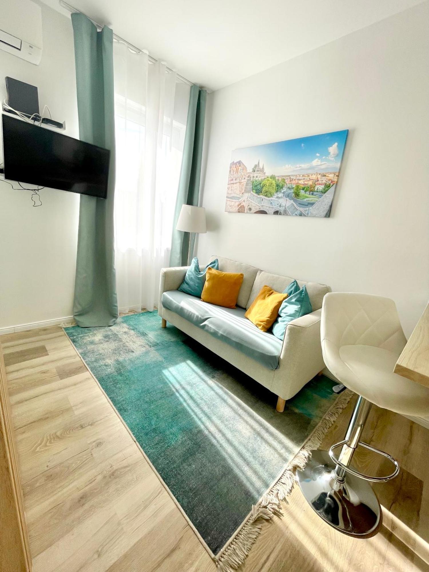 Apartamento Margaret Next To The Lukacs With Panorama Danube