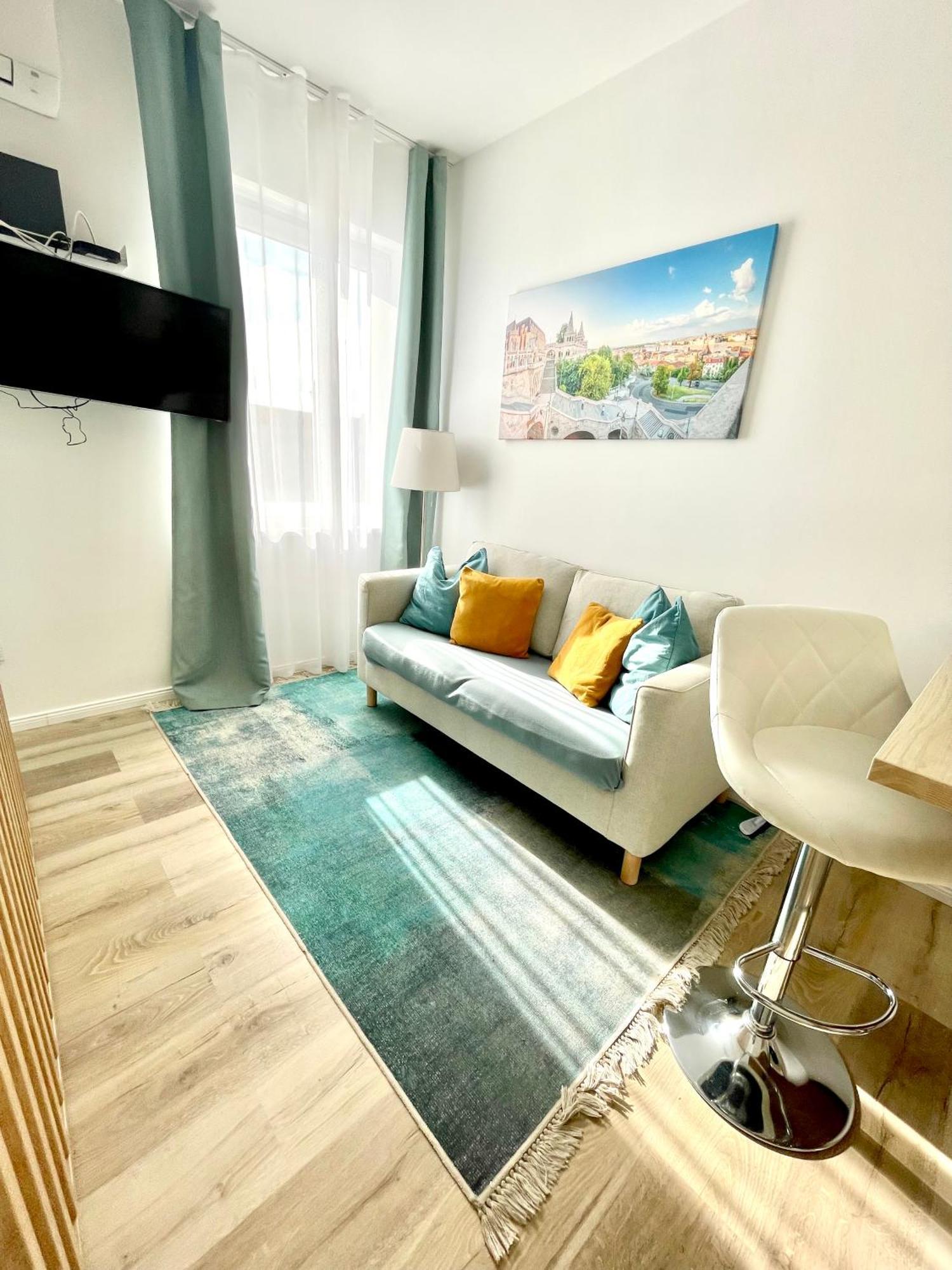 Apartamento Margaret Next To The Lukacs With Panorama Danube *