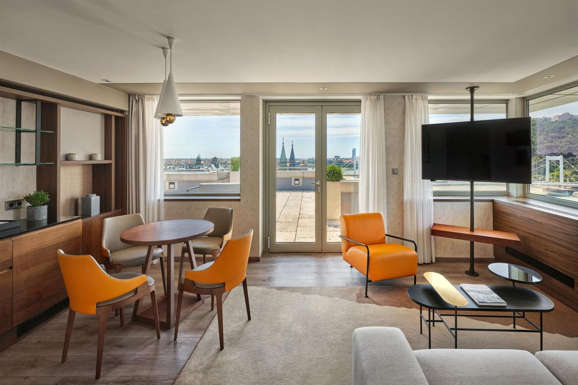 Szálloda Marriott 5*