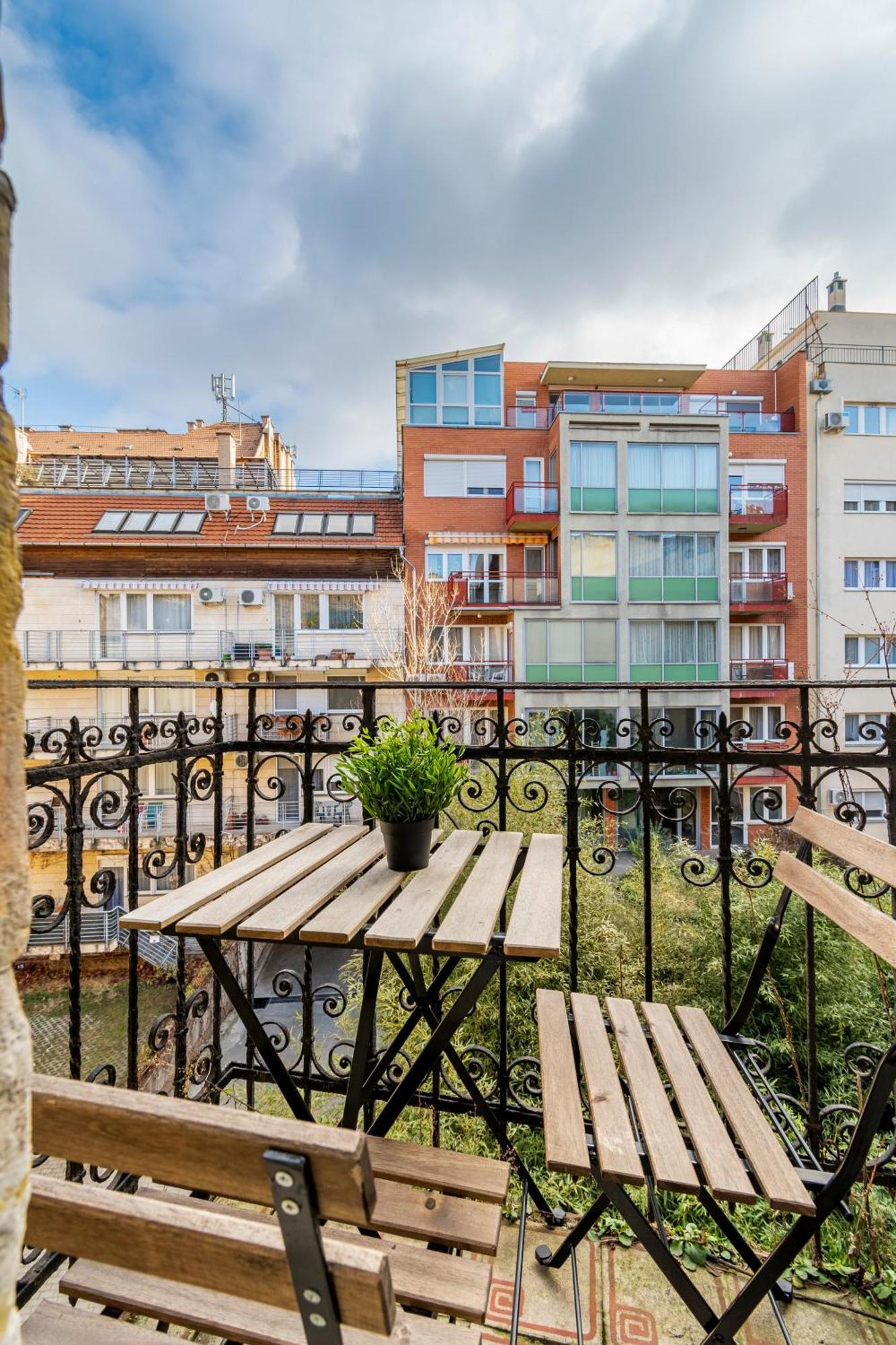Bacso Terrace Apartment