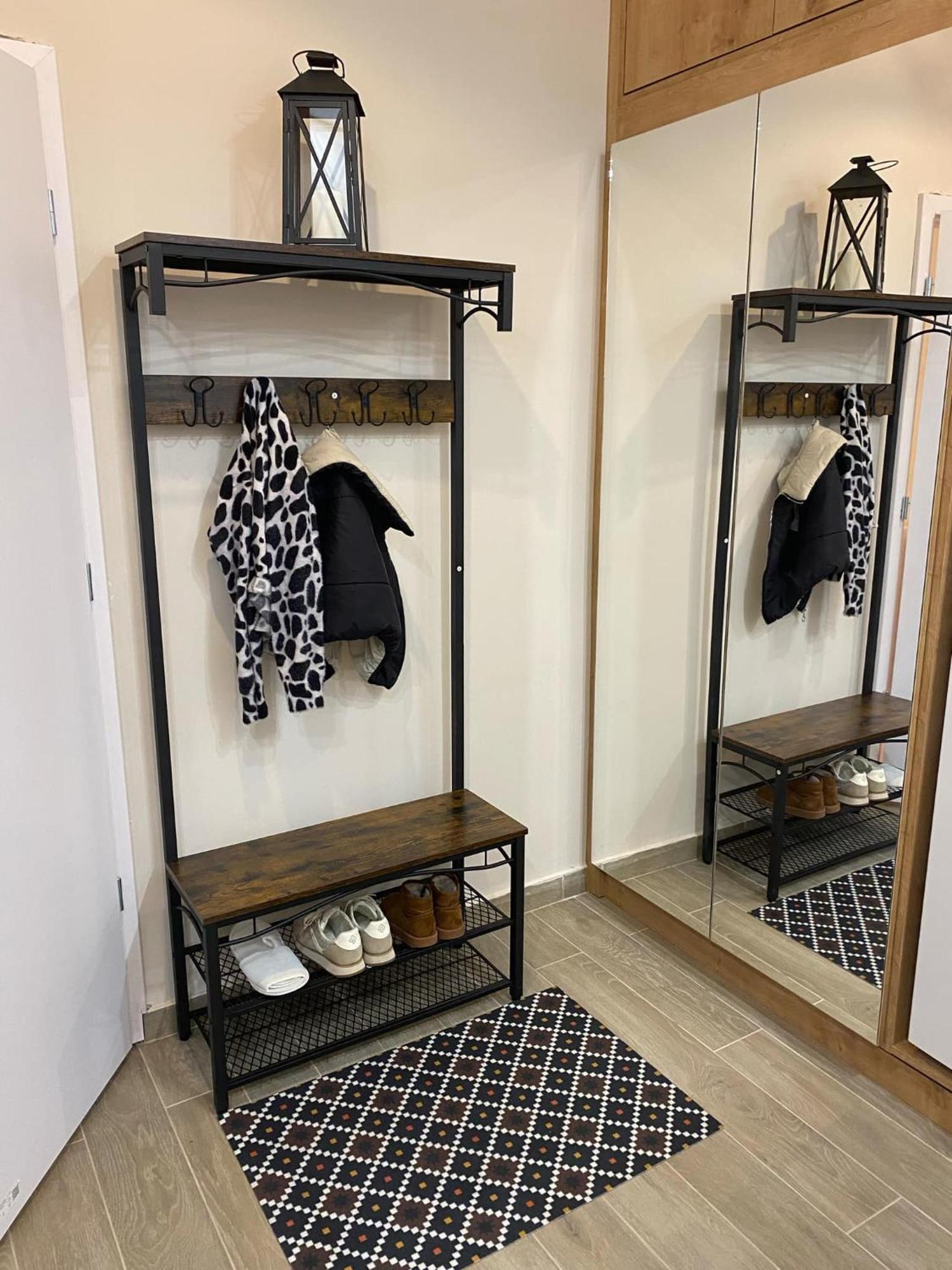 Apartman Mom Boutique