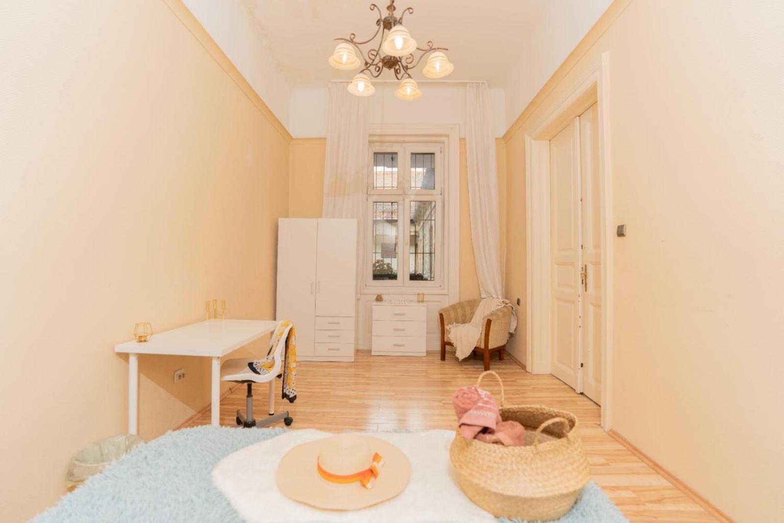 Apartmán 5-room In The Heart Of The Center Near The Synagogue *