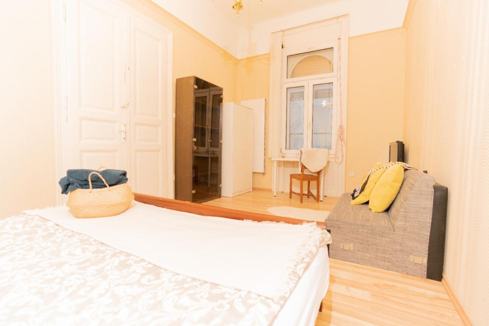 Appartamento 5-room In The Heart Of The Center Near The Synagogue