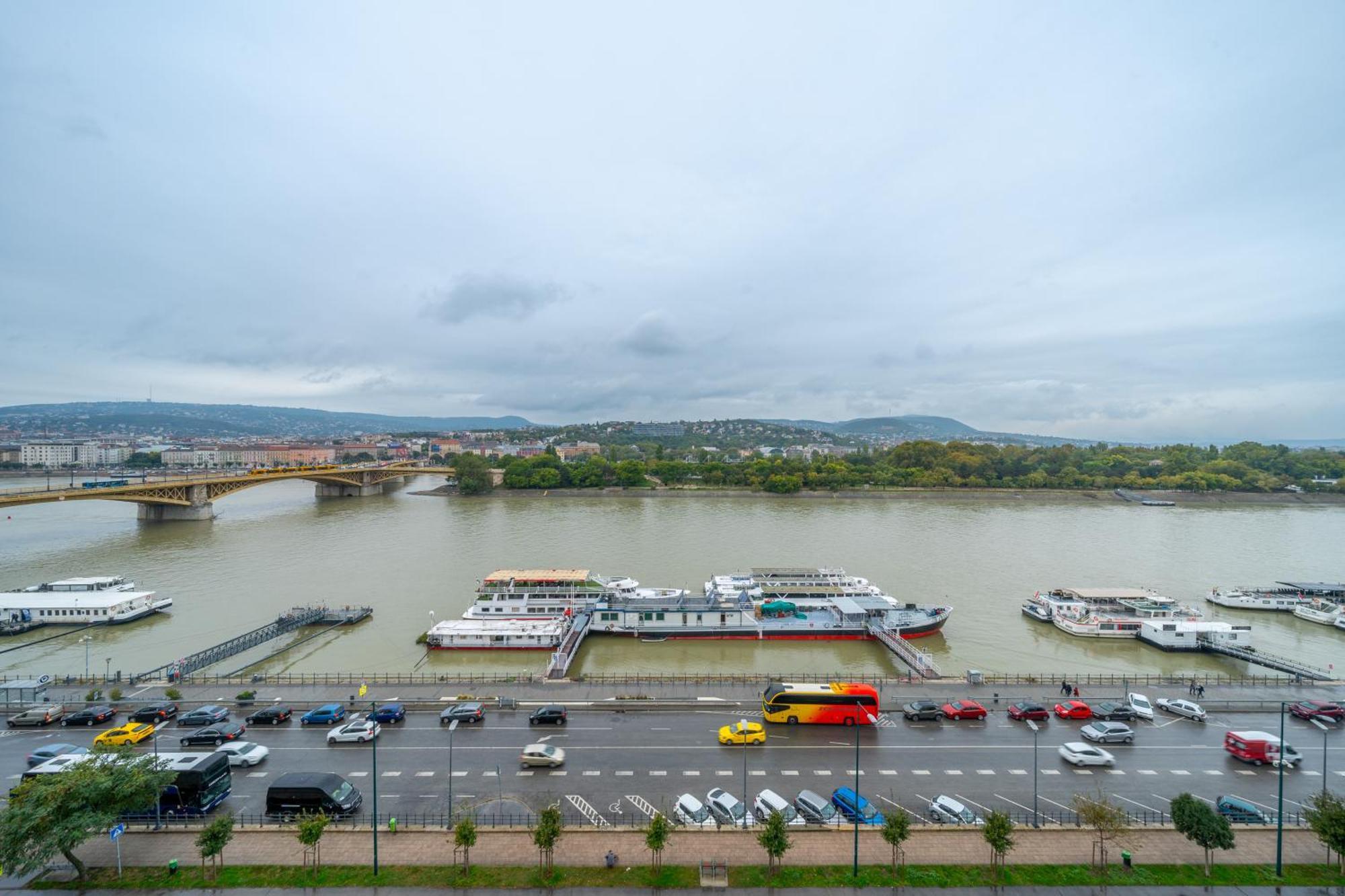 Apartment Panoramic Luxury In The Beautiful Part Of Budapest! *