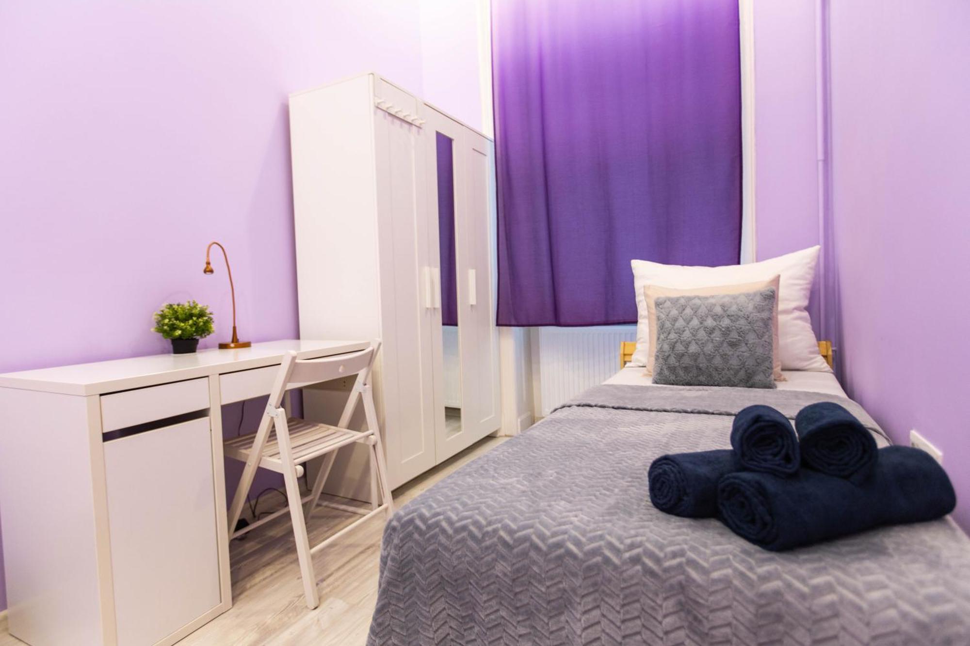 Diamond Lux - 4 Bedrooms 2 Bathrooms