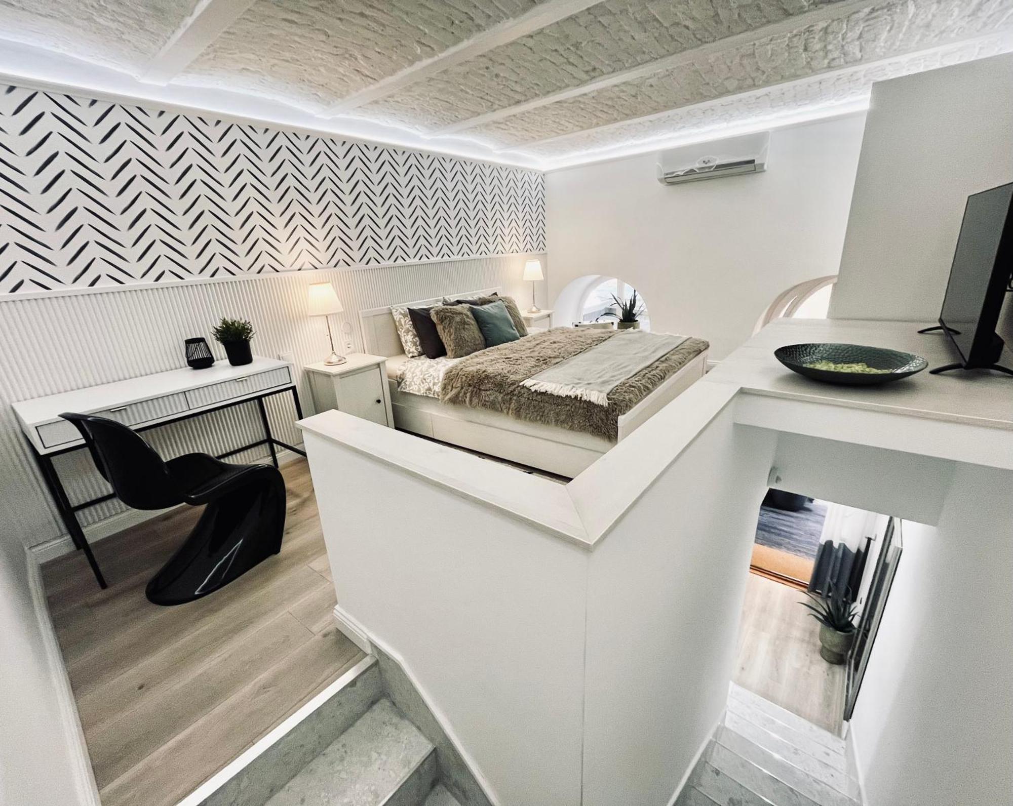 Paulay Terrace Apartment Budapest