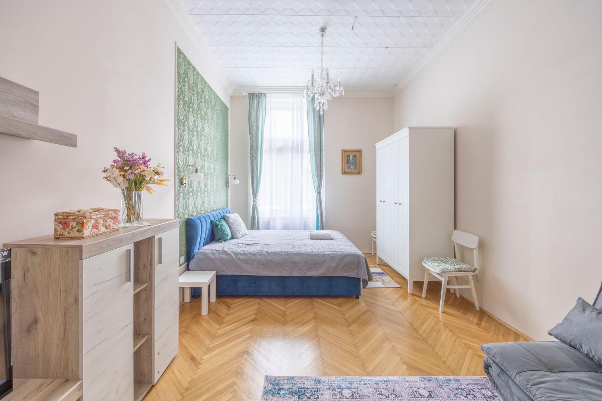 Deluxe In Art Nouveau House- With Garage Apartamento Budapest