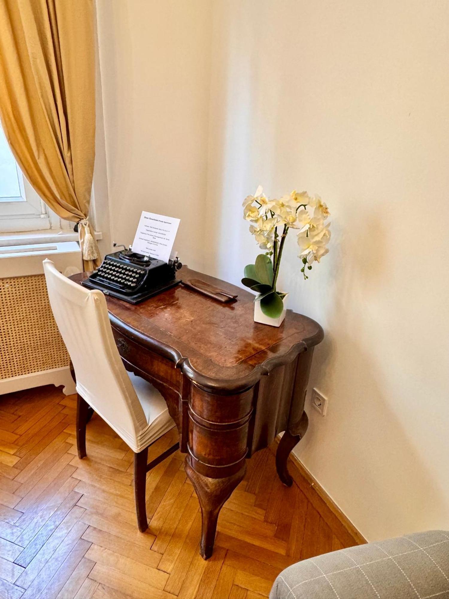 Dinerdowntown With Free Garage Apartamento *