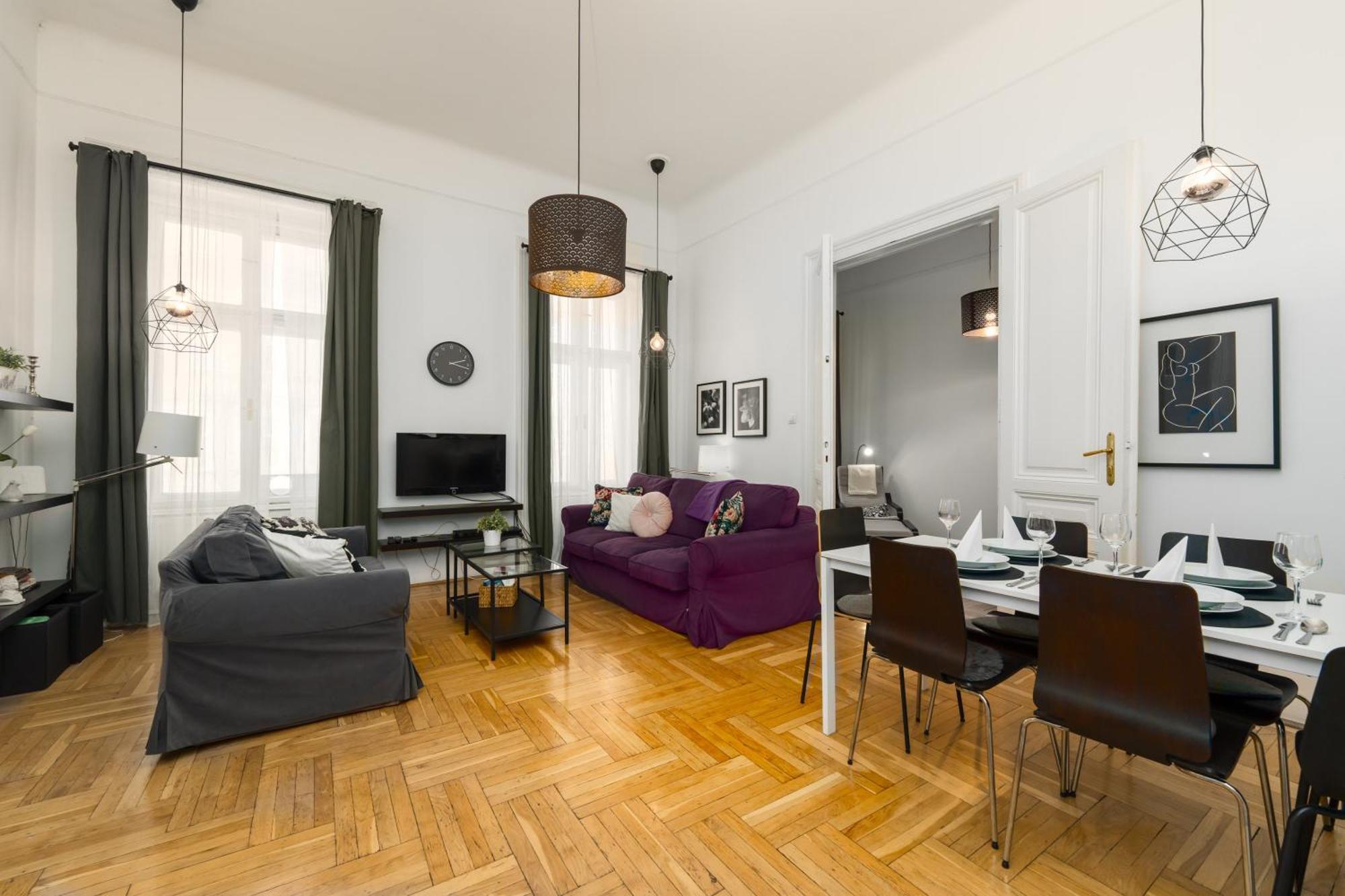 Black & White Apartment