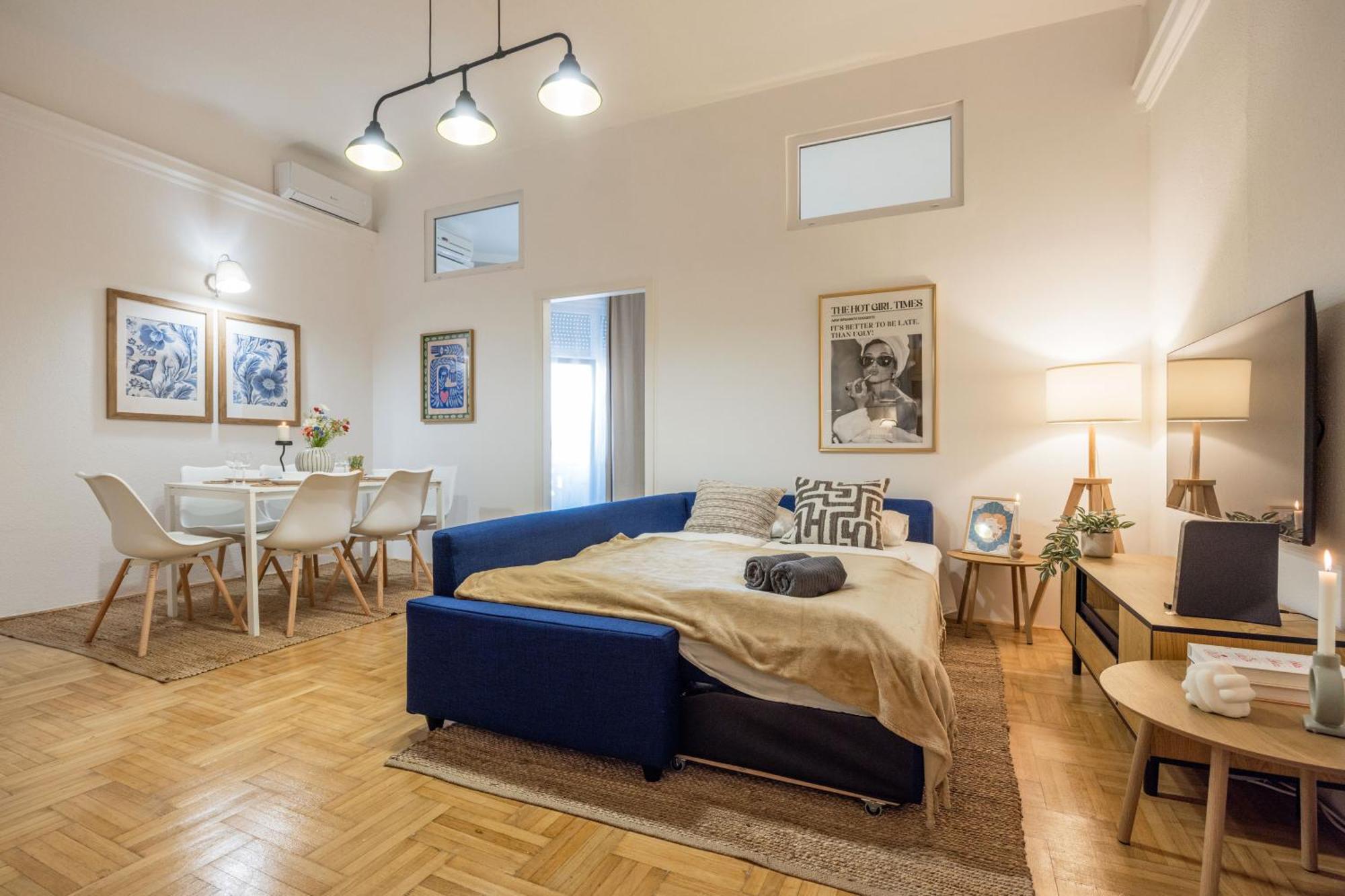Magnificent 3br With Balcony By Dohany Synalogue
