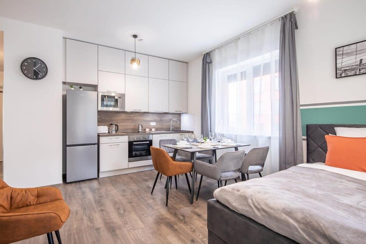 Brand New - Modern & Comy At River Apartment