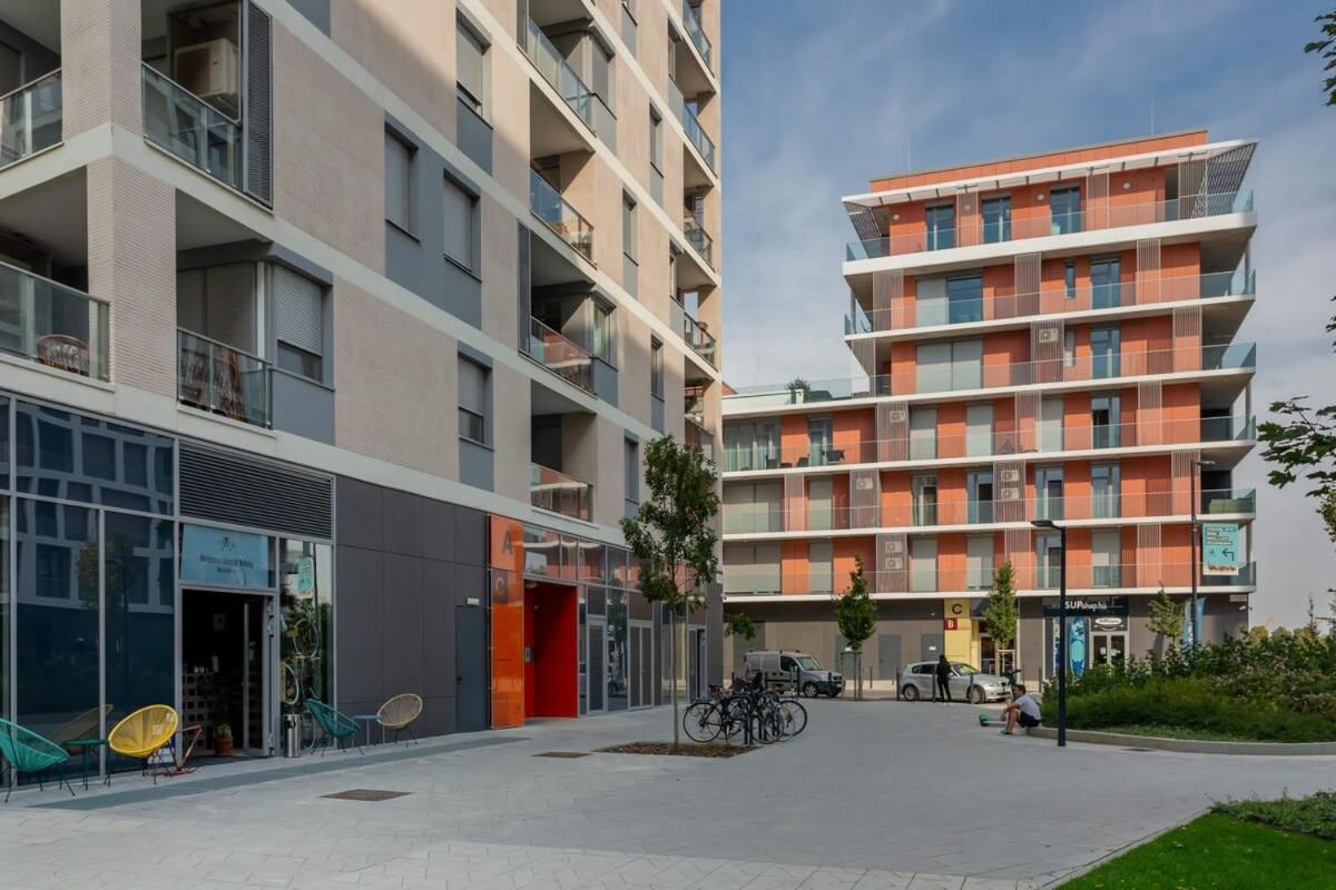 Brand New - Modern & Comy At River * Budapest