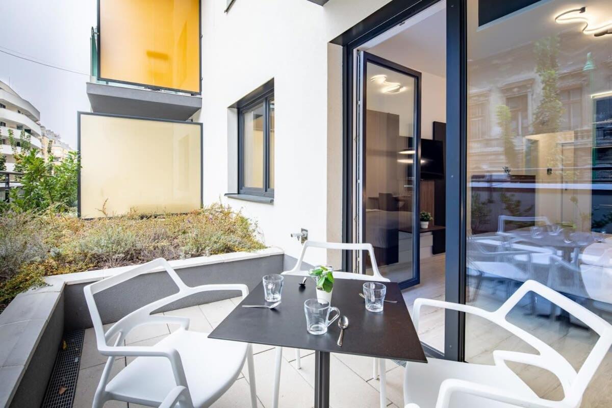 Terrace Garden - Free Parking - New And Cozy Appartamento Budapest