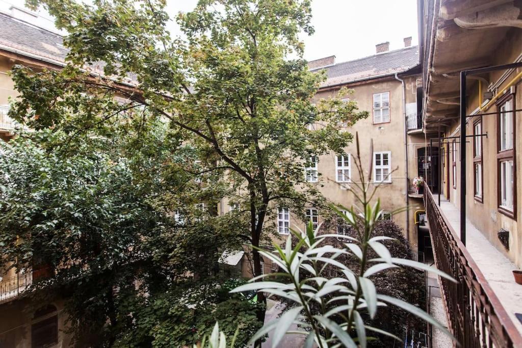 Appartamento Away From -city Center Budapest