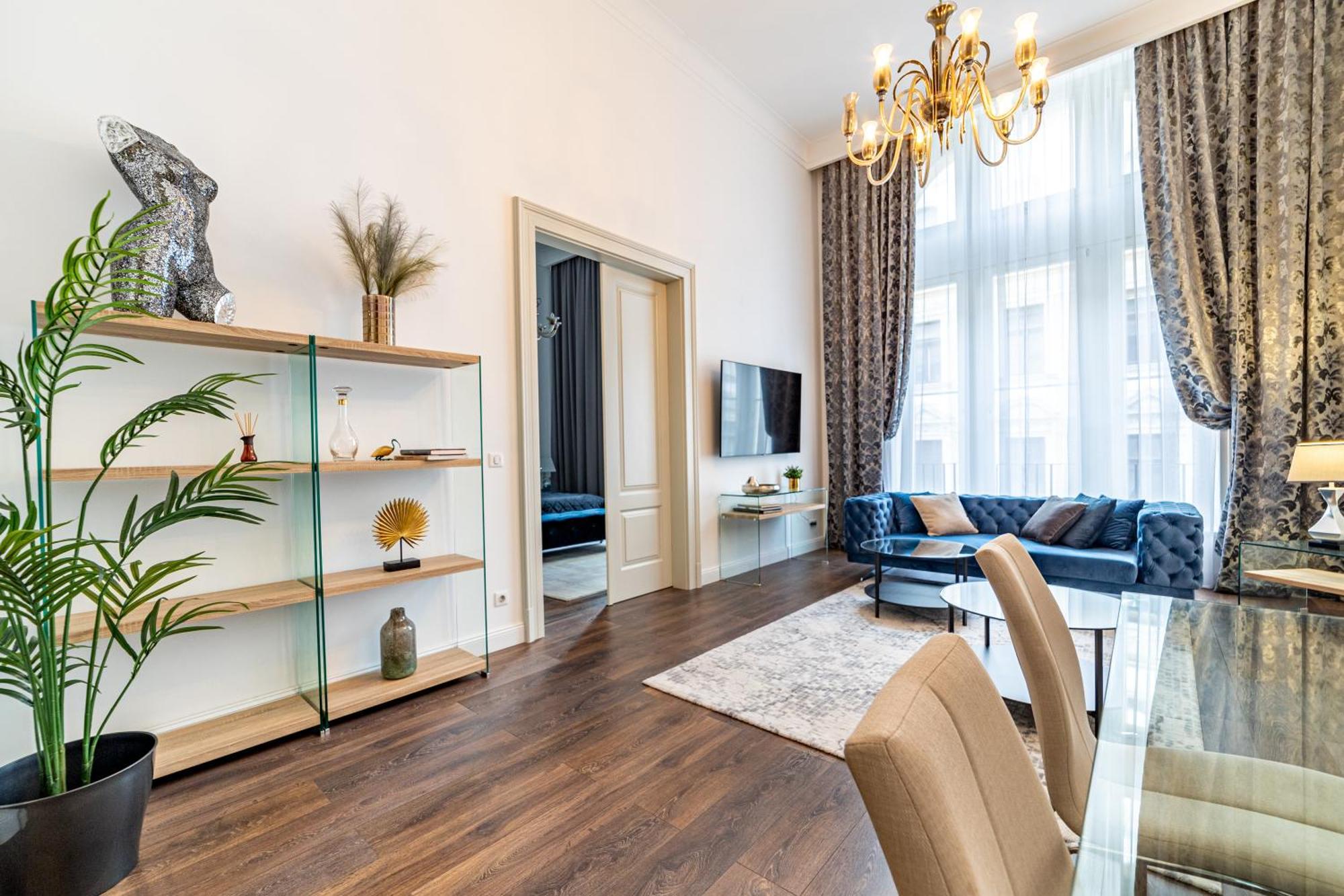 Kozmo Residences 5*