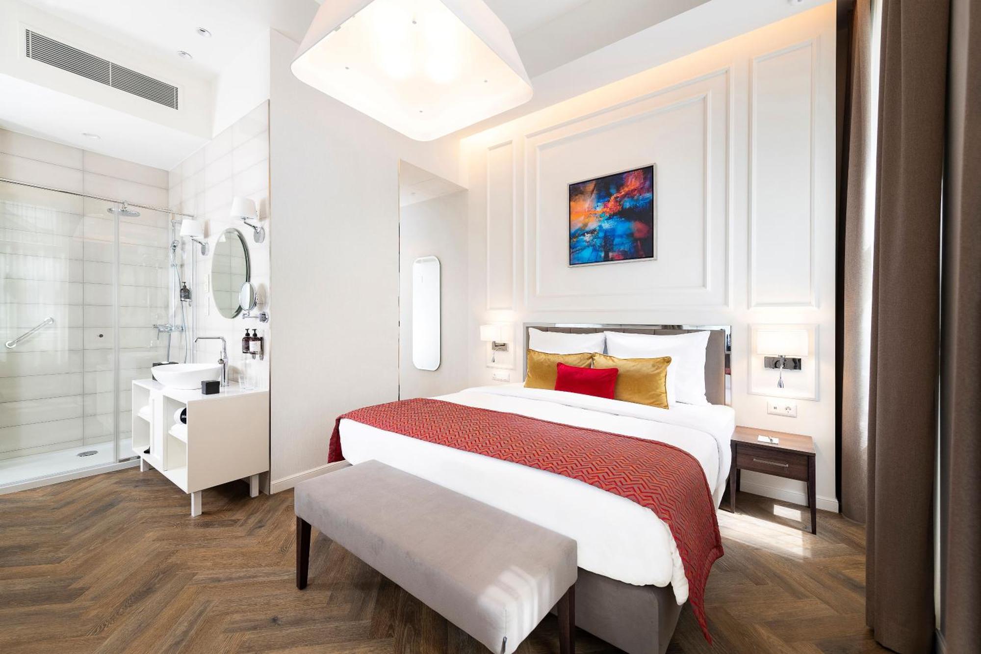 Three Corners Avenue 4*