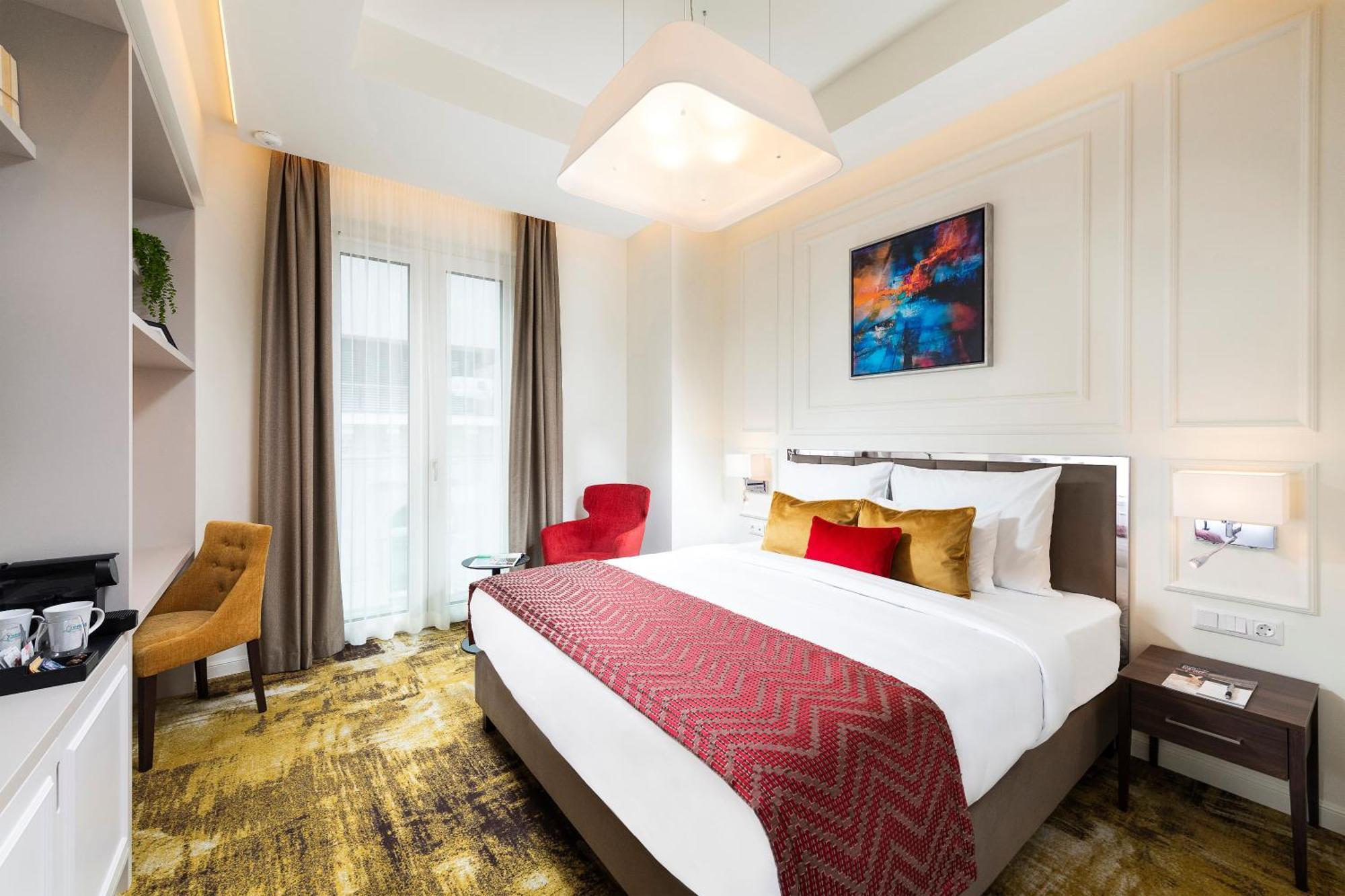 Three Corners Avenue 4*
