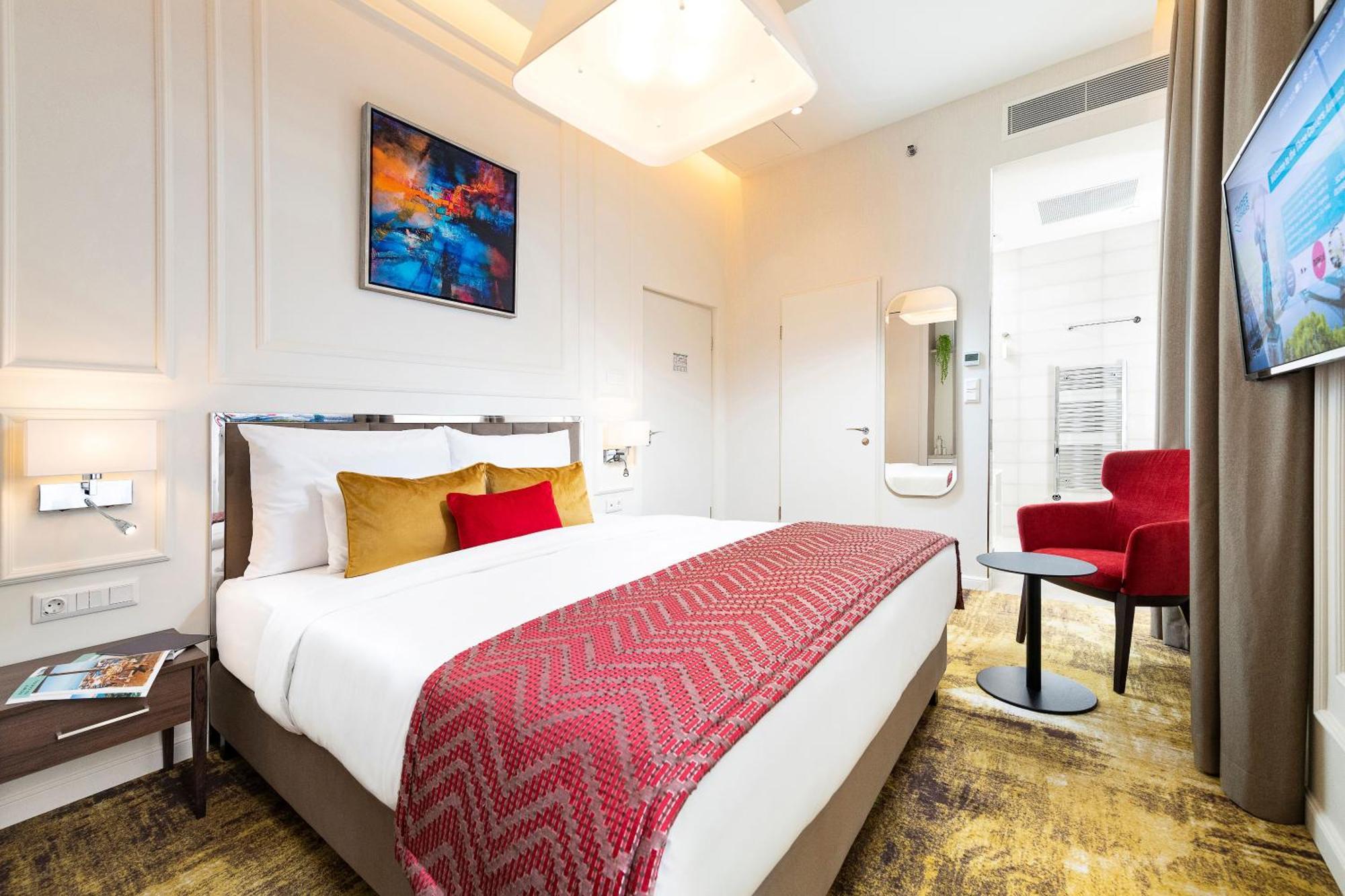 Three Corners Avenue Hotel 4*