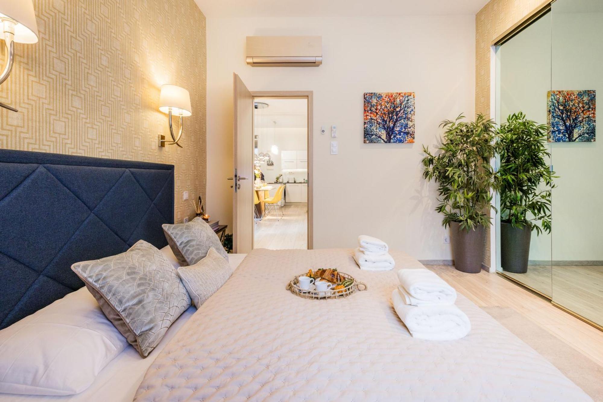 Apartment Designer Luxury Next To Dohany Synagogue With Balcony