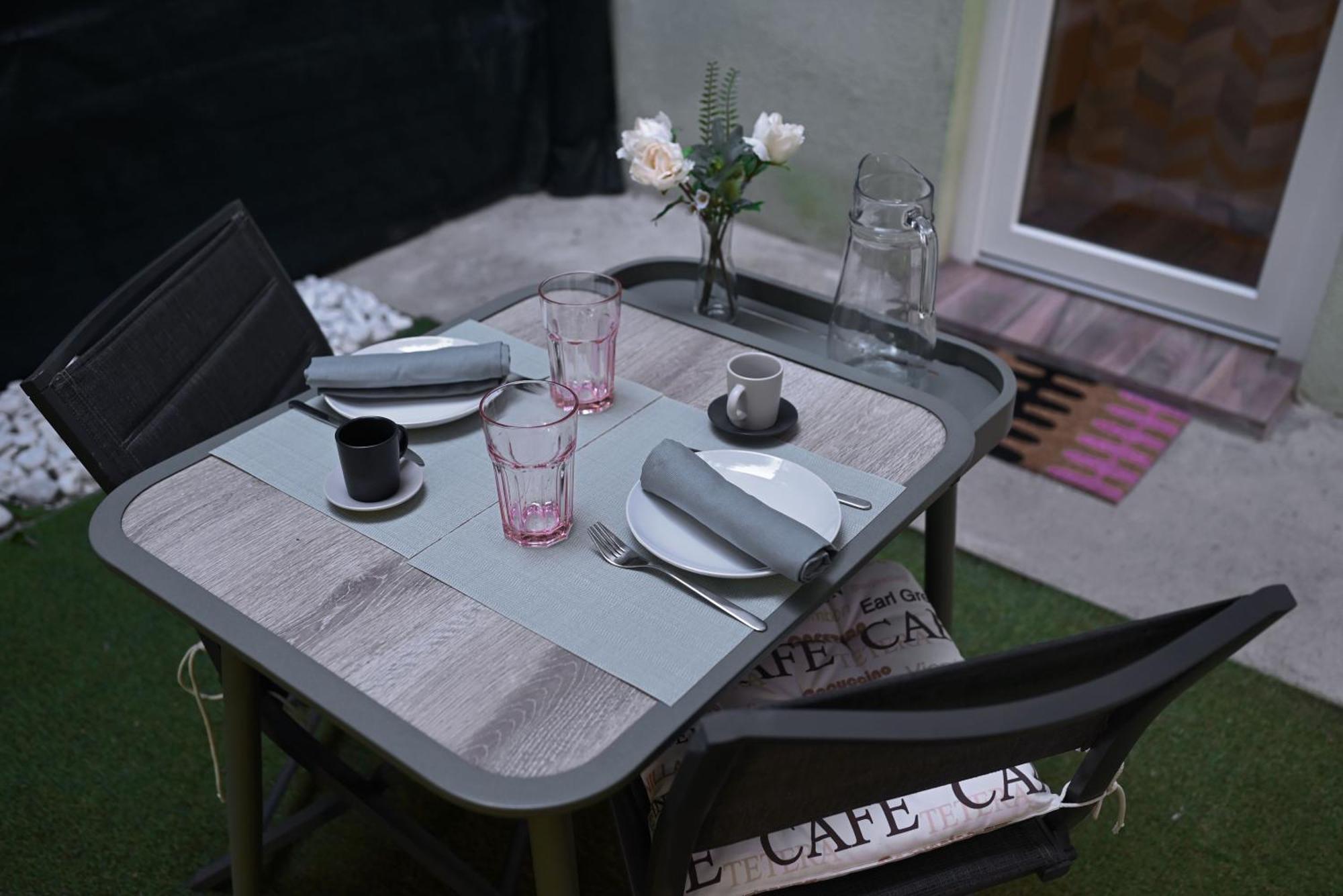Buda-rest Apartamento *