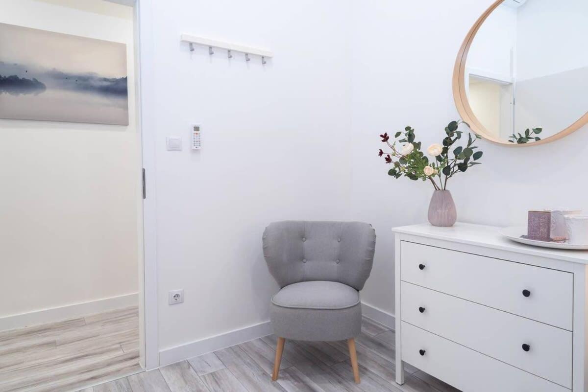 Large Airconditioned Apartamento