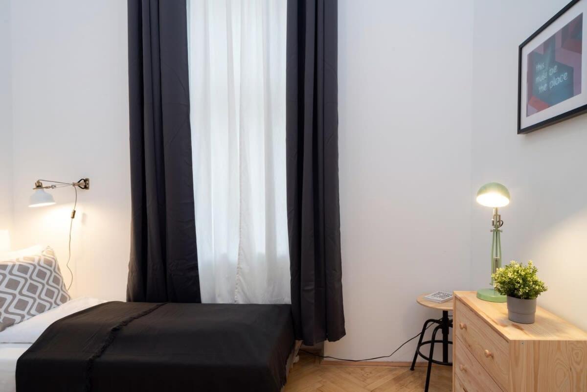 Comfortable And Quiet Apartment