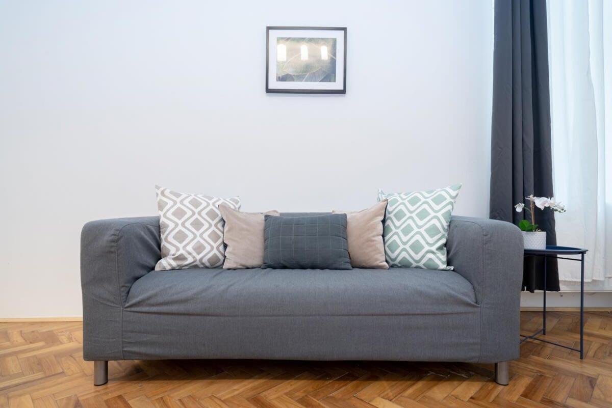 Comfortable And Quiet *