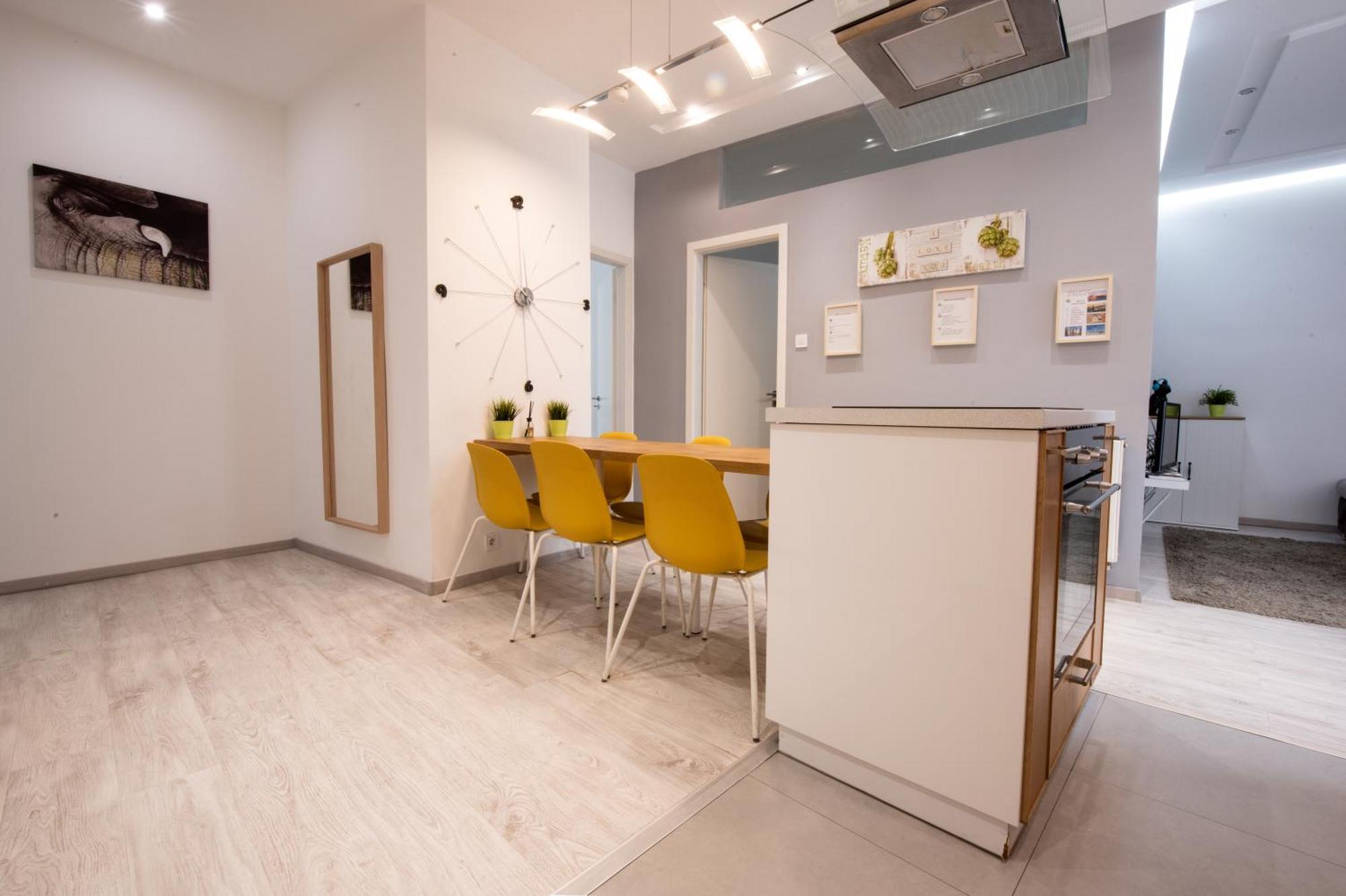 Modern Downtown Retreat At Akacfa 36 Budapešť