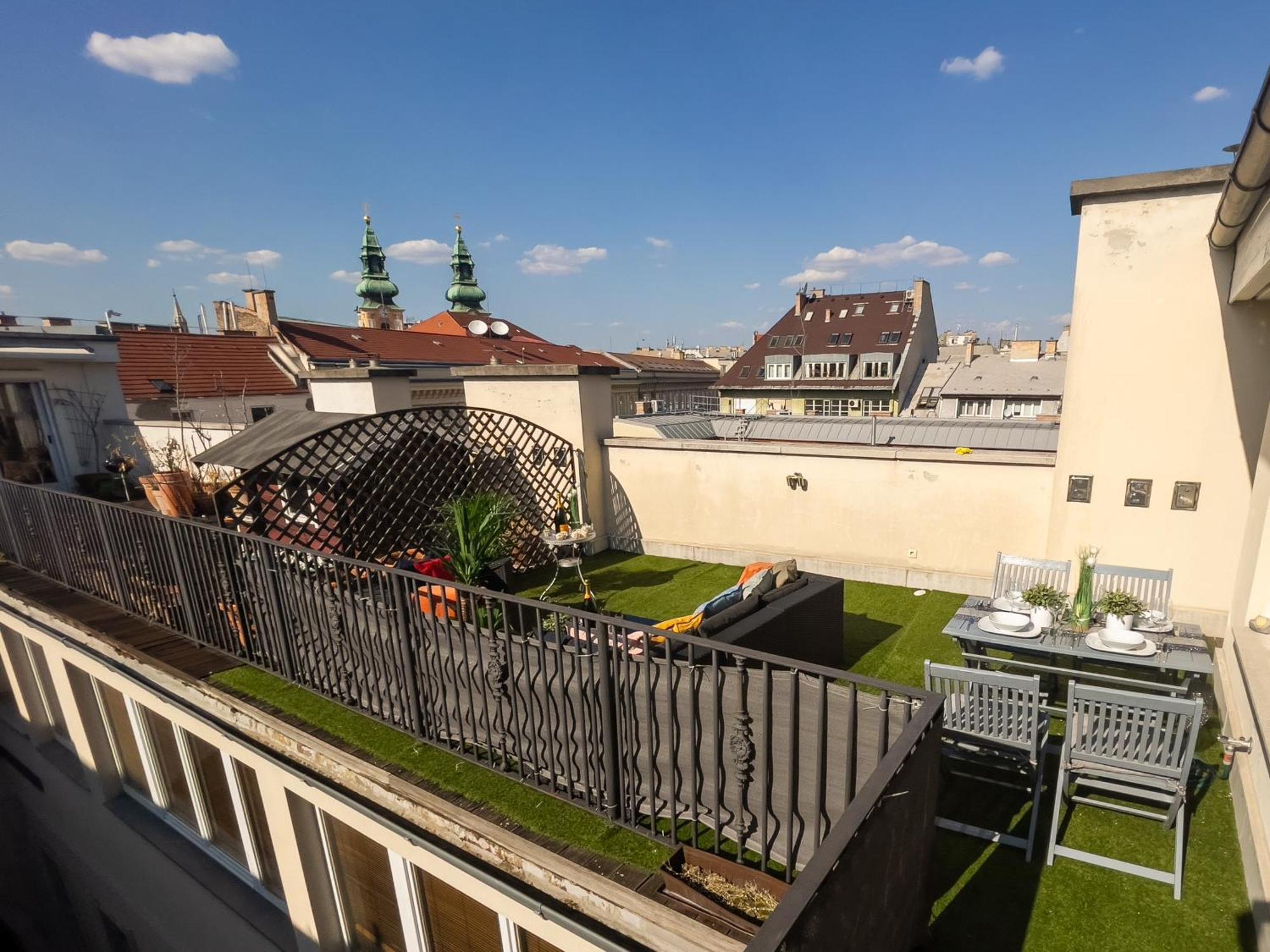 Appartement Luxurious Penthouse In The Heart Of *