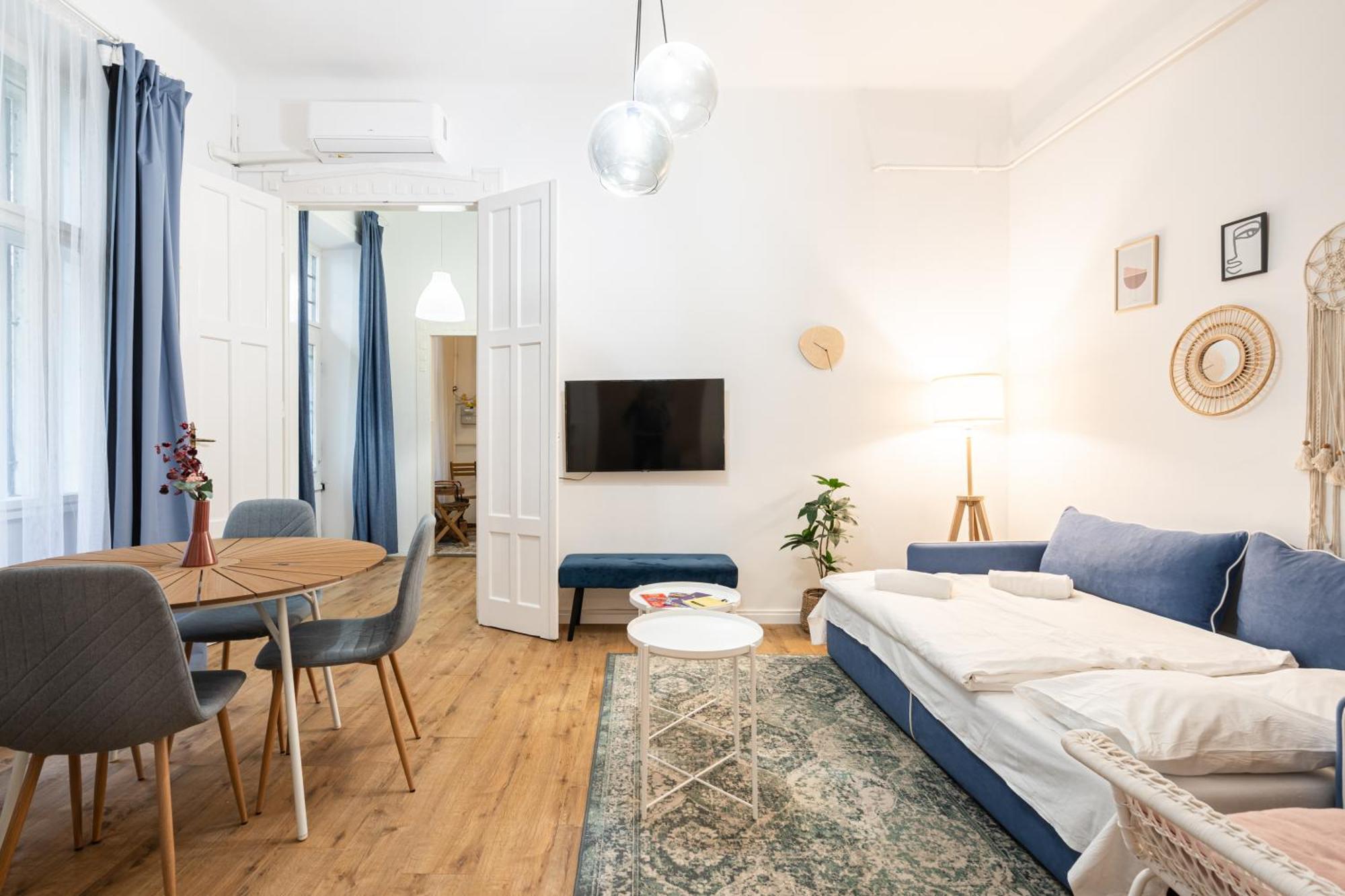 Apartment Blue Fairy K26