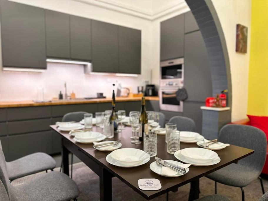 New! Huge Luxury 5br In - Rose House Budapest
